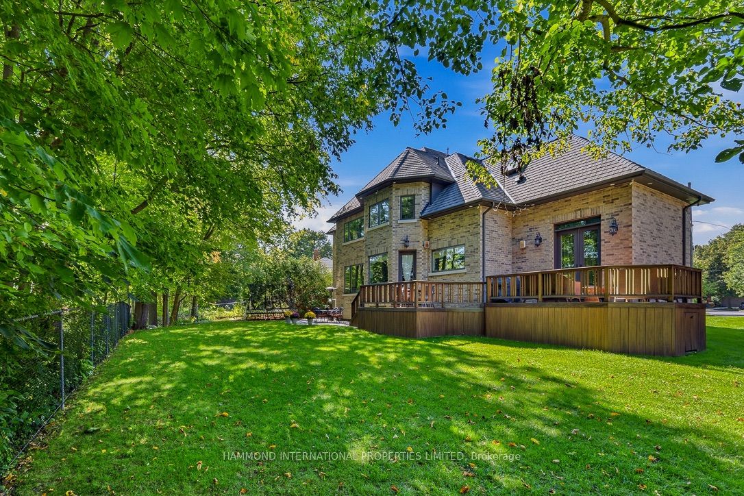 25 Sifton Court Property Photo 34