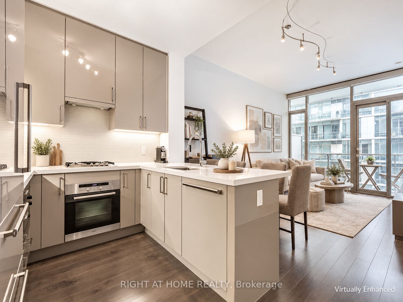 39 Queens Quay E 807 Property Photo 2