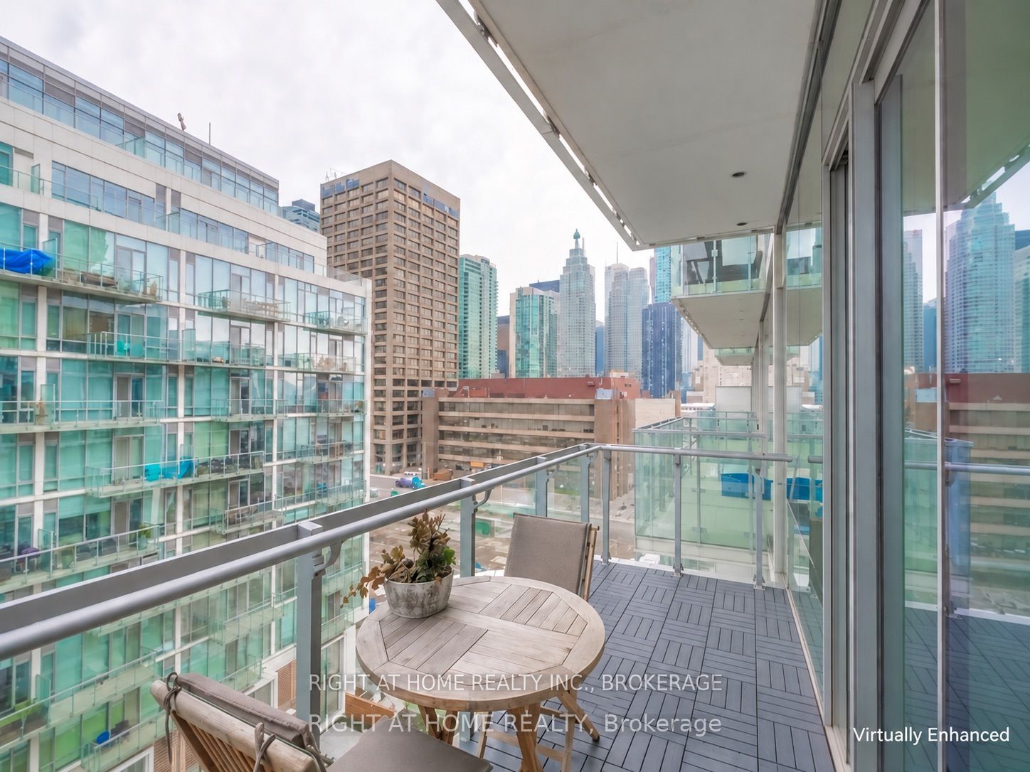 39 Queens Quay E 807 Property Photo 15