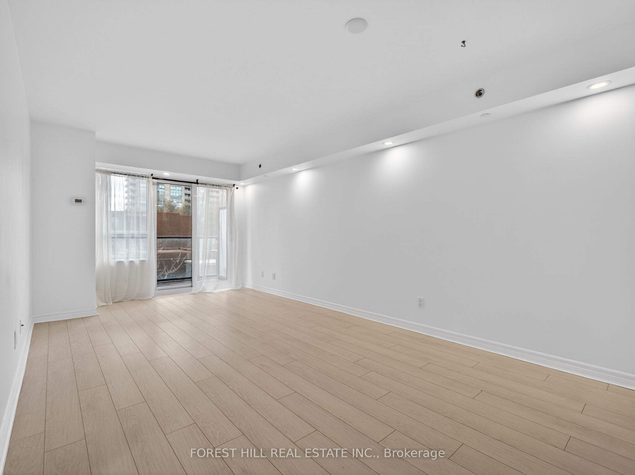 35 Saranac Boulevard 224 Property Photo 12