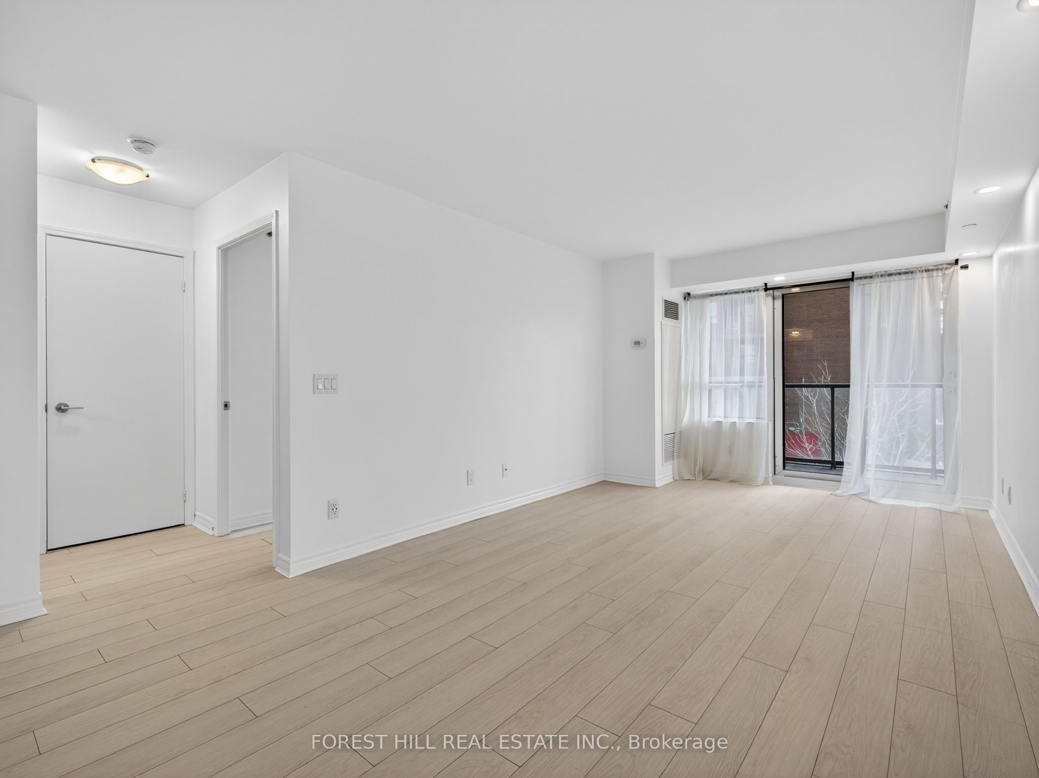 35 Saranac Boulevard 224 Property Photo 14