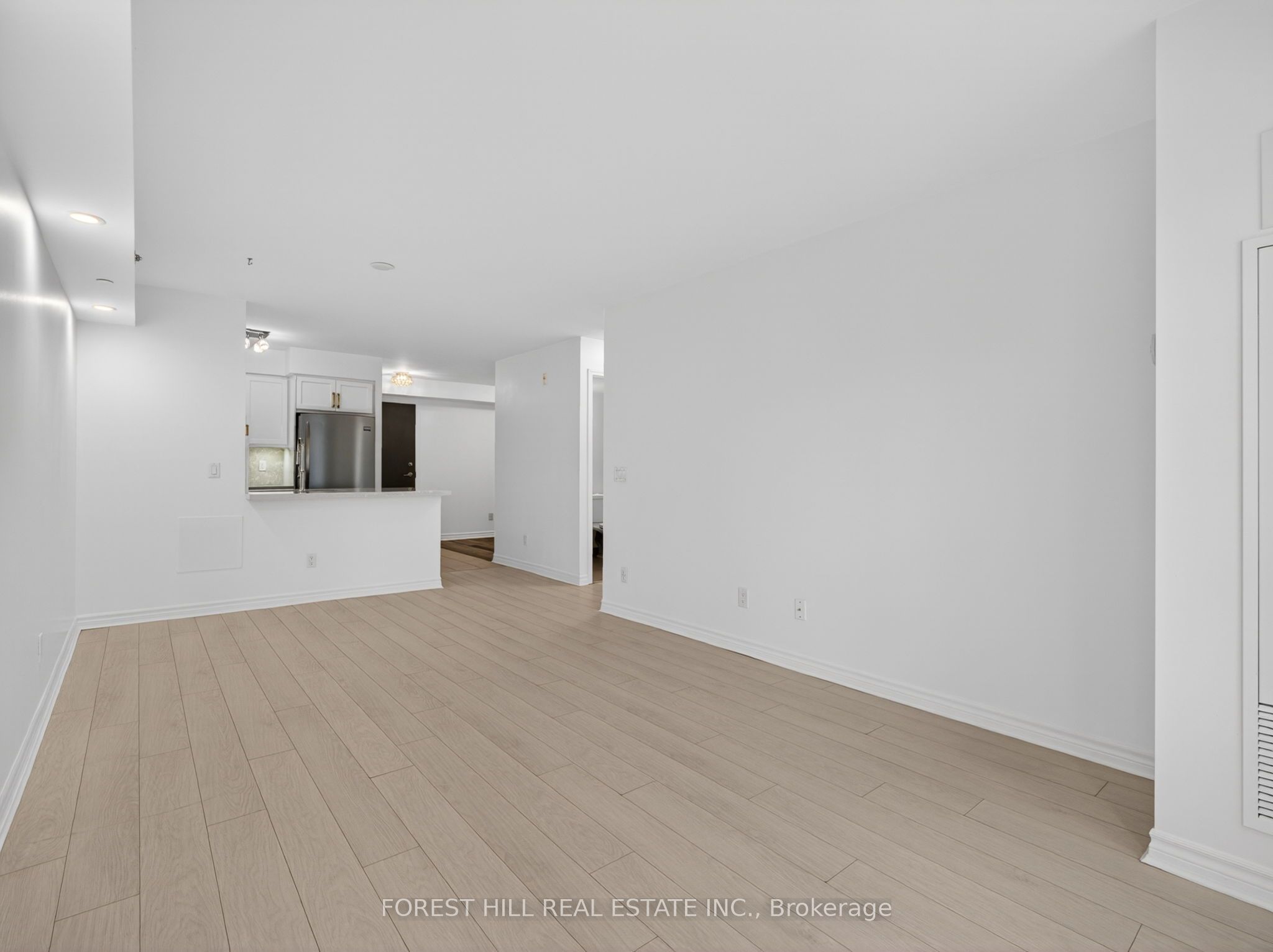 35 Saranac Boulevard 224 Property Photo 16
