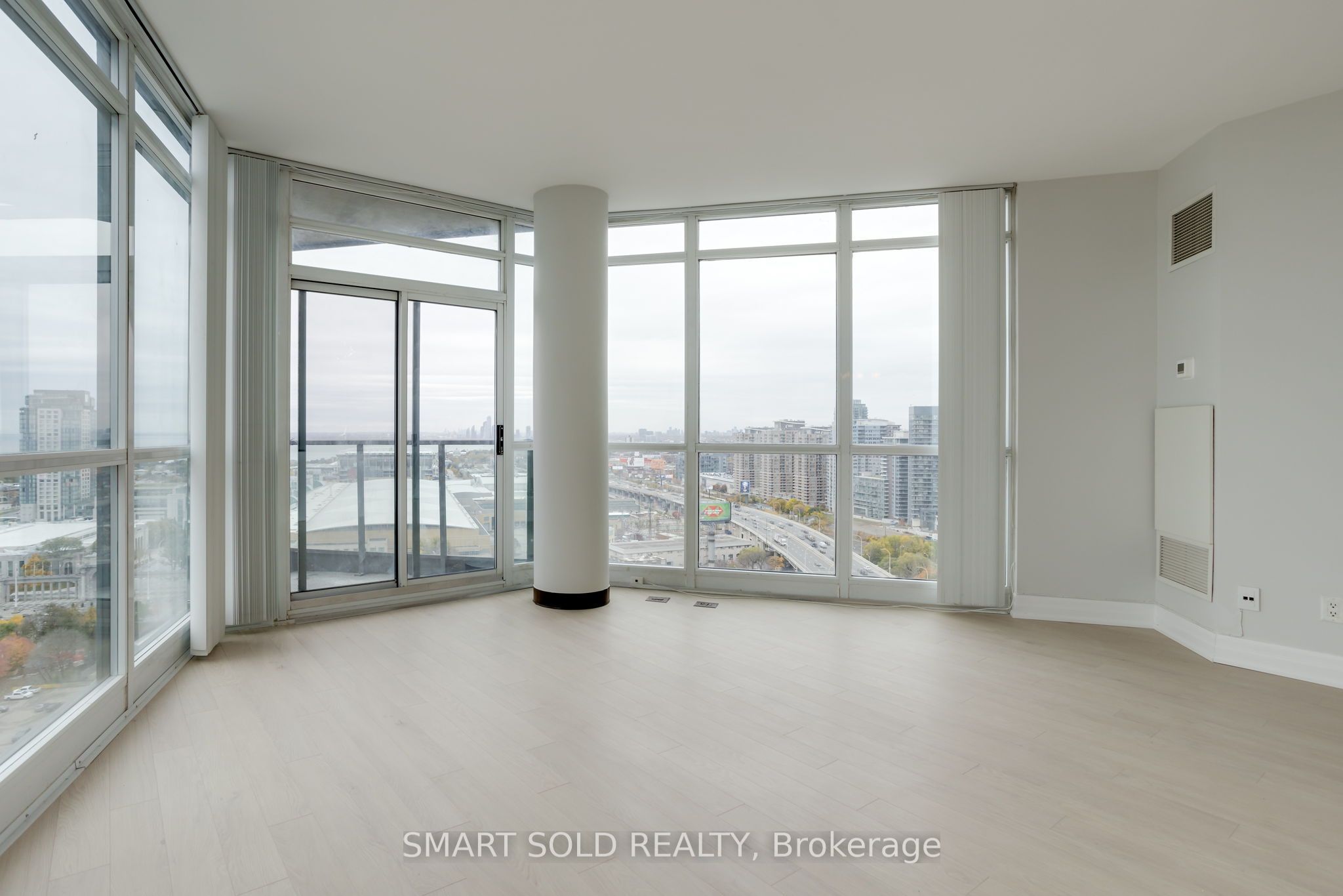 231 Fort York Boulevard 2603 Property Photo 11