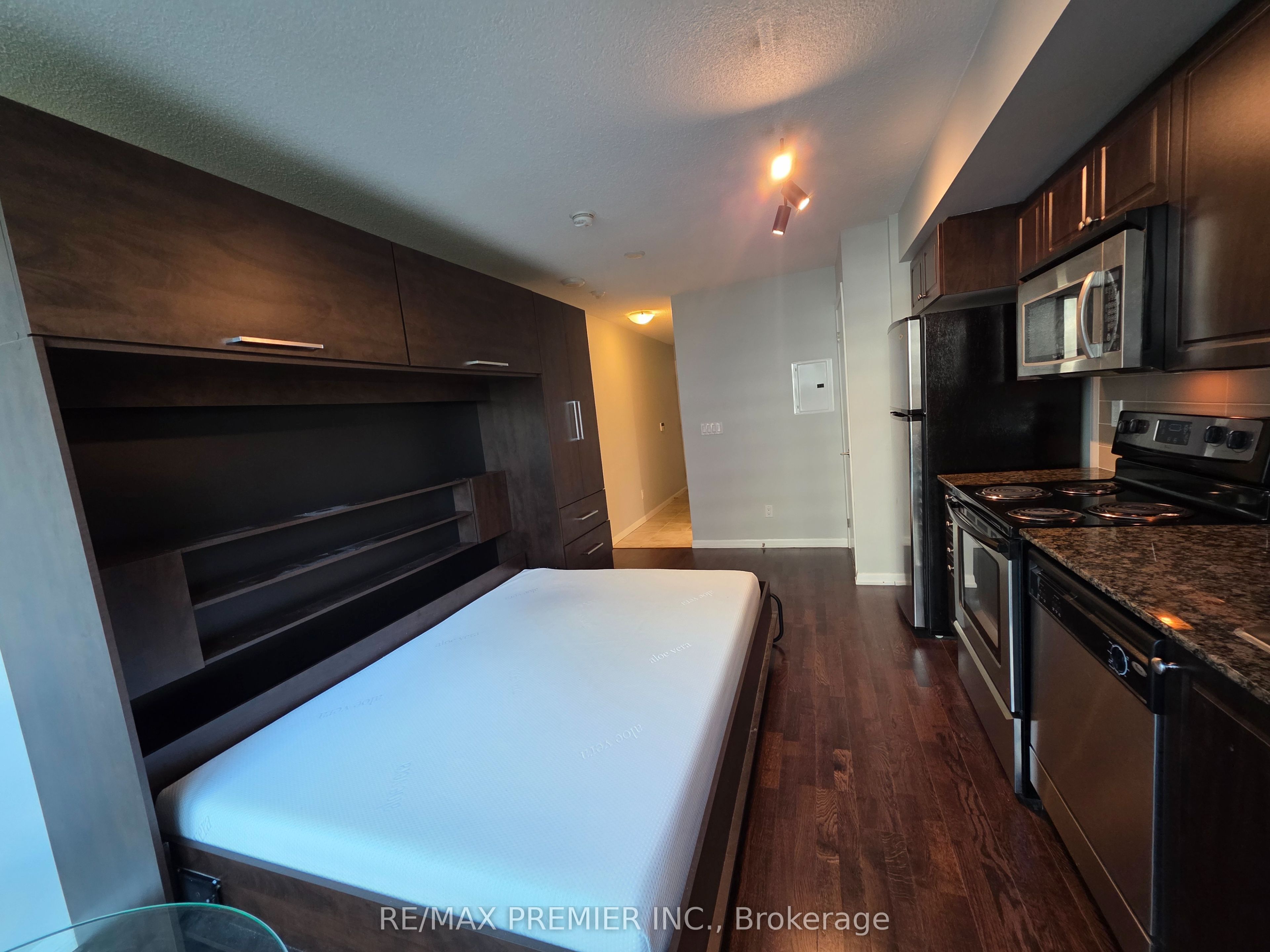 209 Fort York Boulevard 475 Property Photo 5