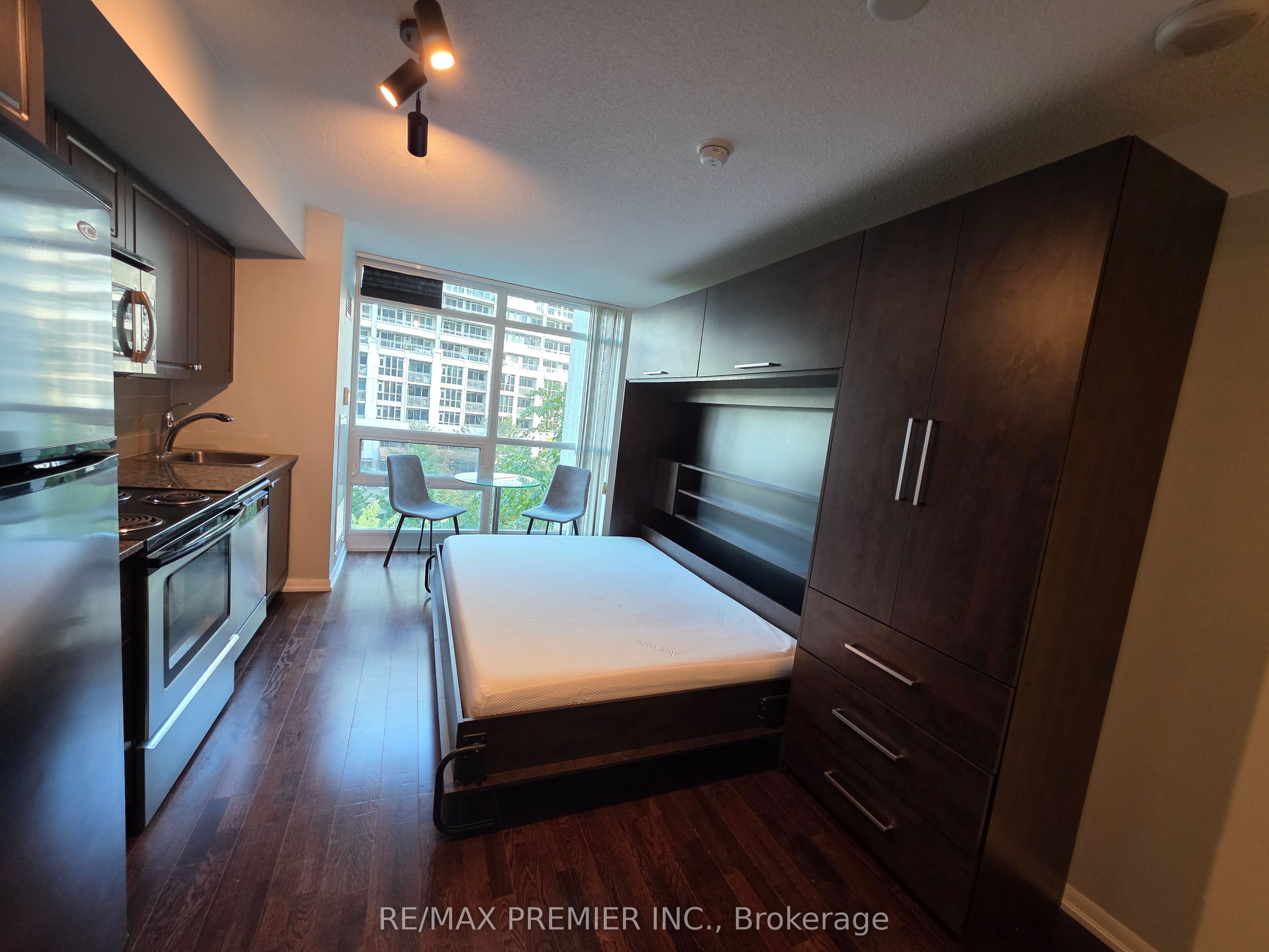 209 Fort York Boulevard 475 Property Photo 6