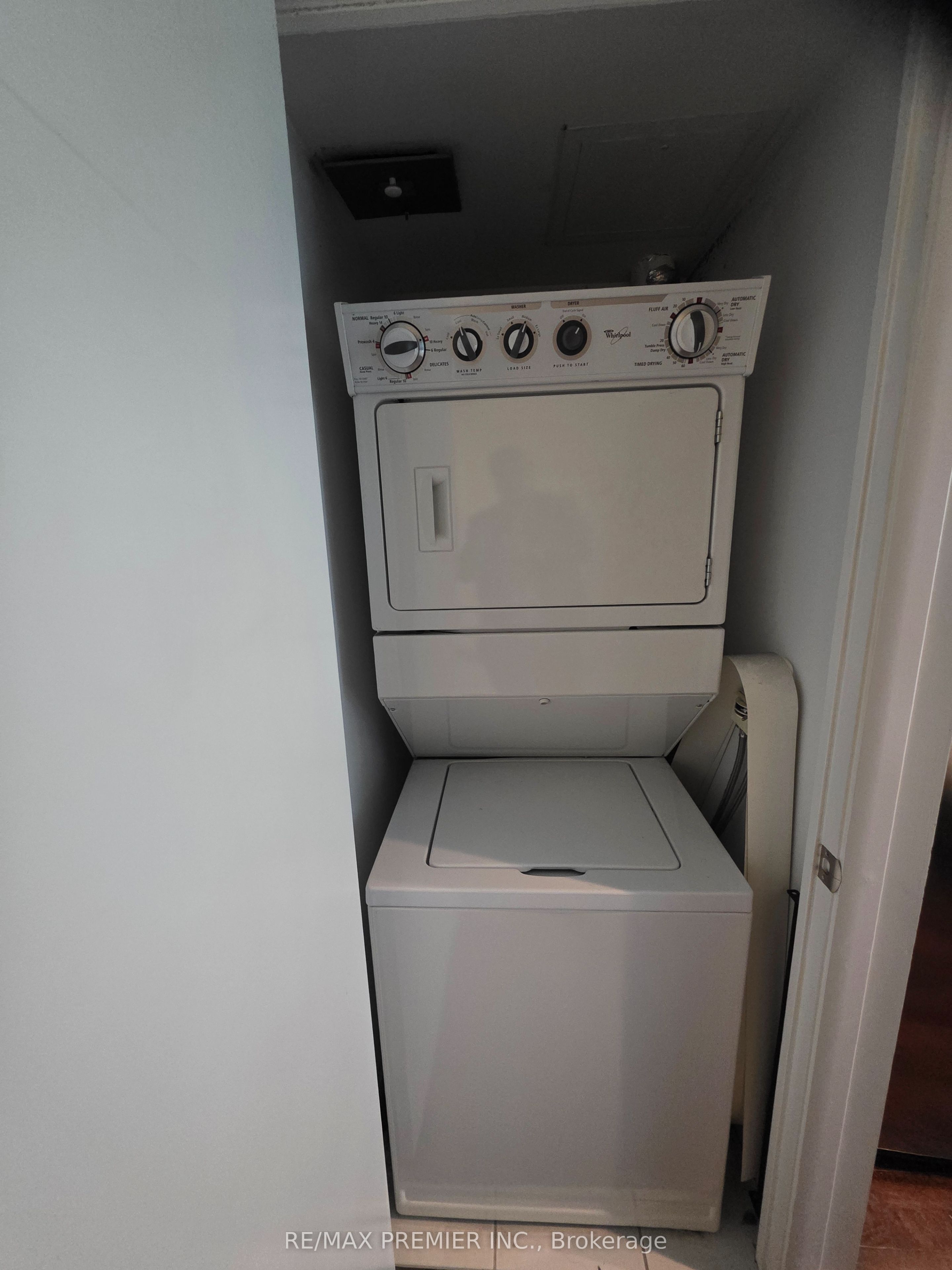 209 Fort York Boulevard 475 Property Photo 8