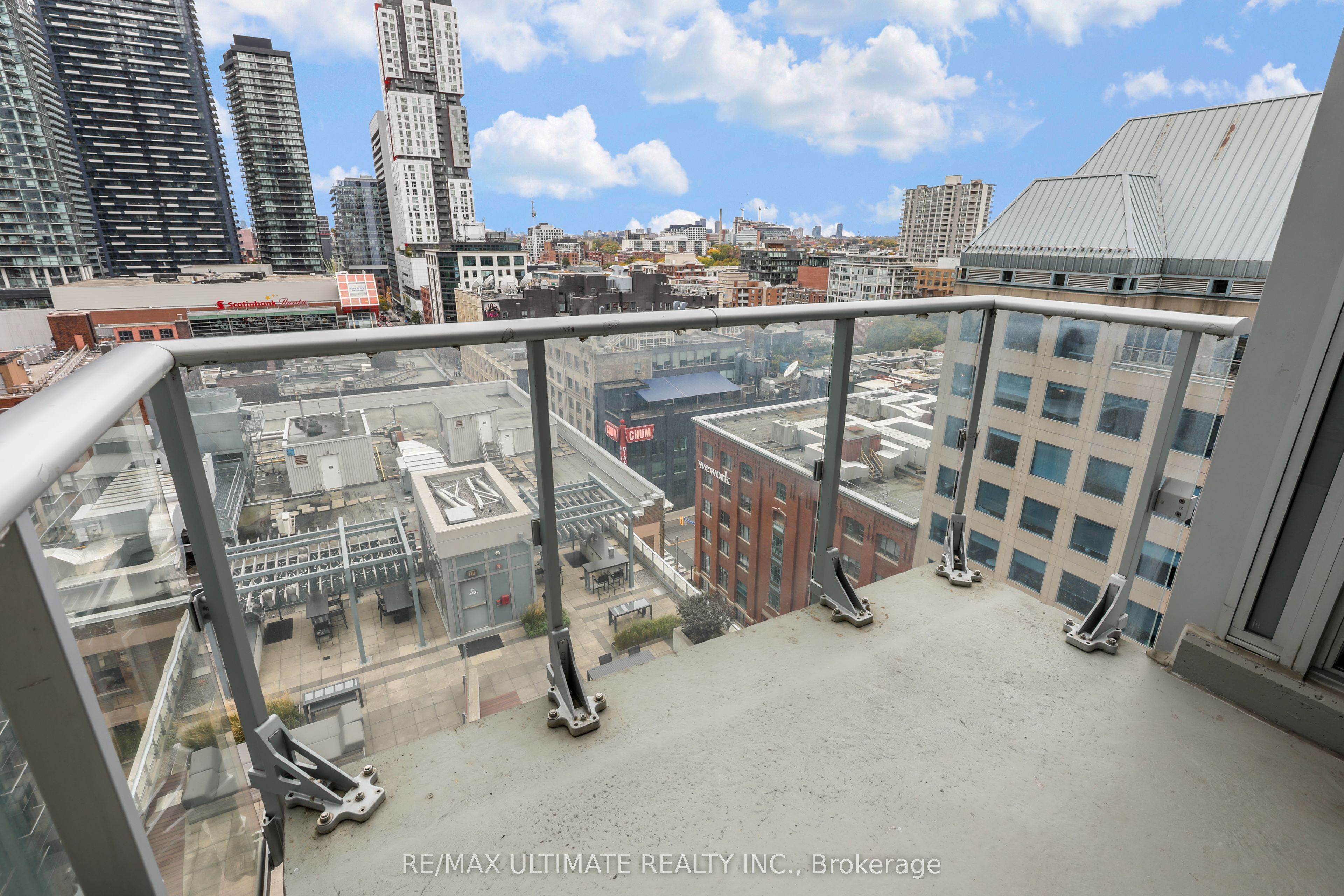 199 Richmond Street W 1408 Property Photo 16