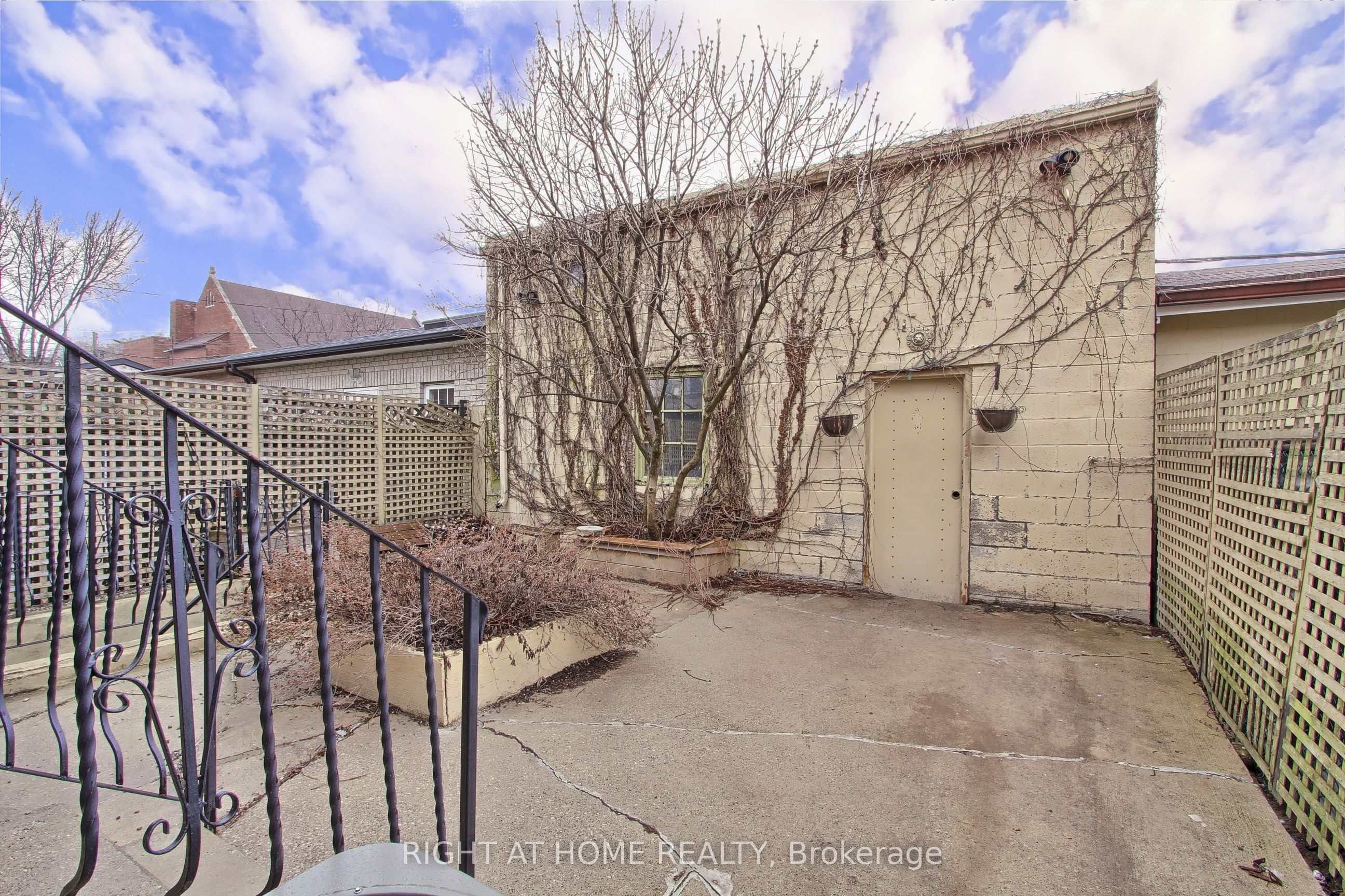 1201 Dovercourt Road Unit 2 Property Photo 22