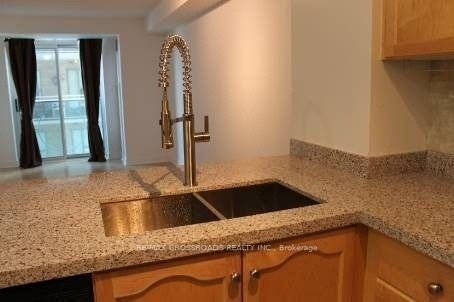 212 Eglinton Avenue E 312 Property Photo 9