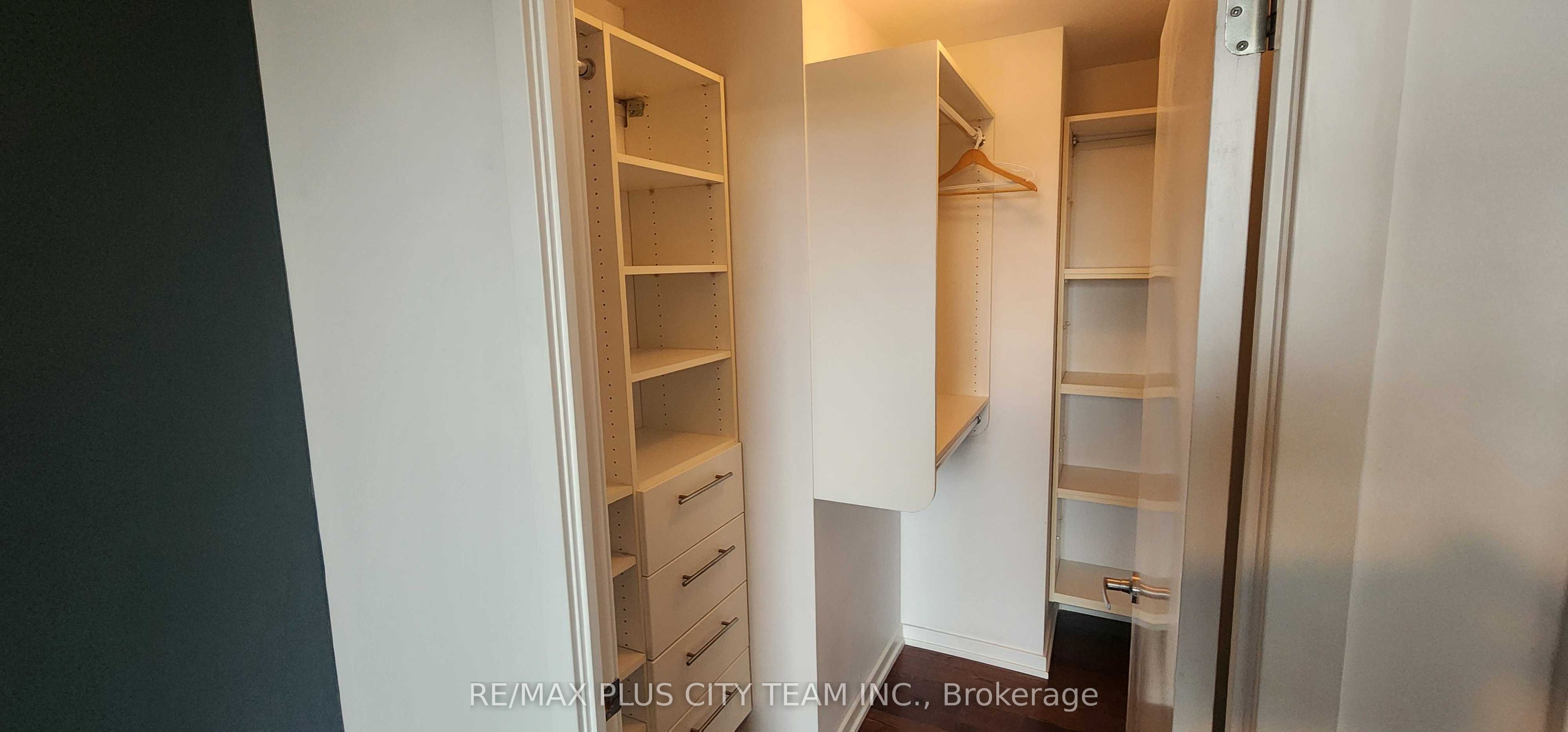 33 Lombard Street 3604 Property Photo 7