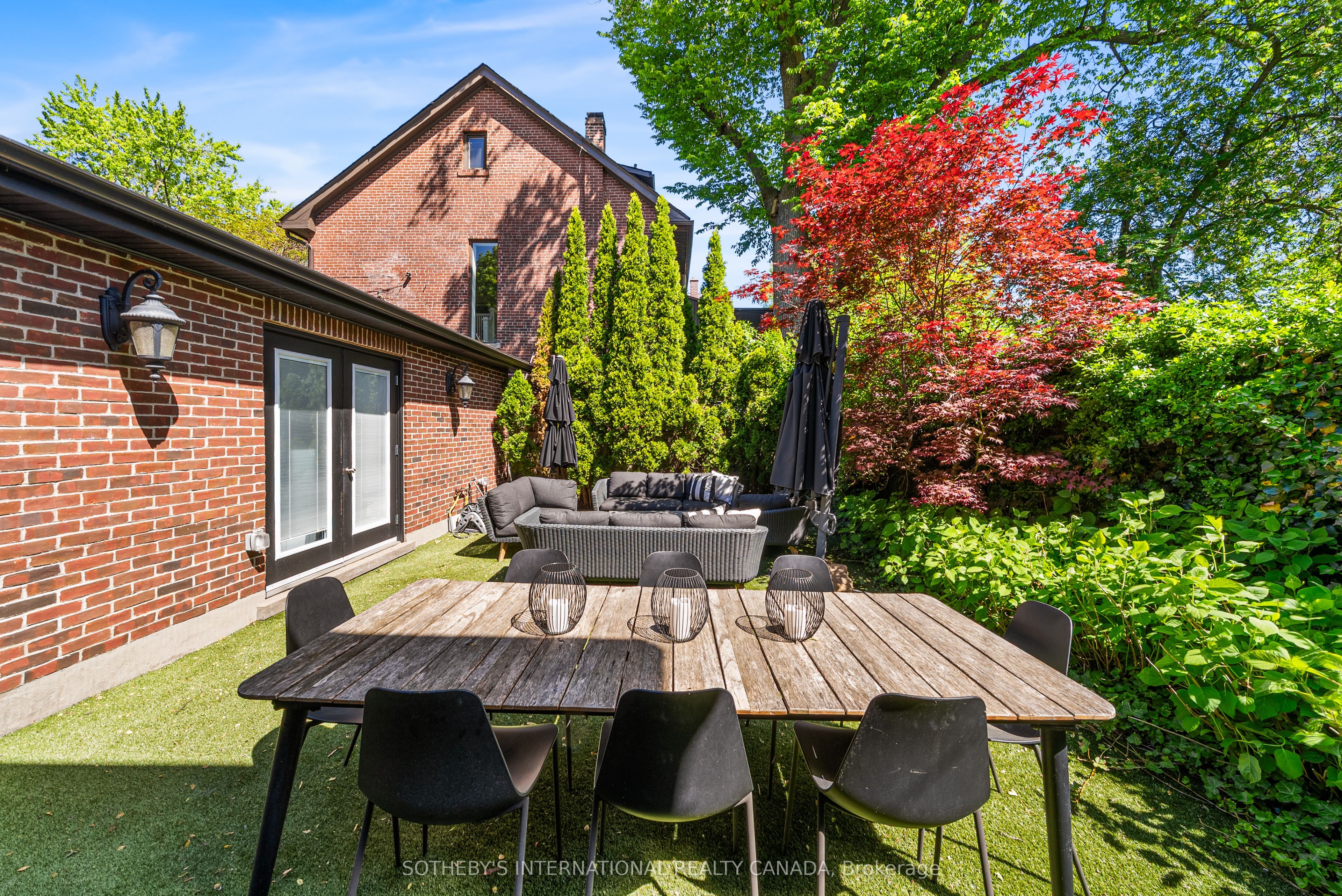 92 Woodlawn Avenue W Property Photo 35