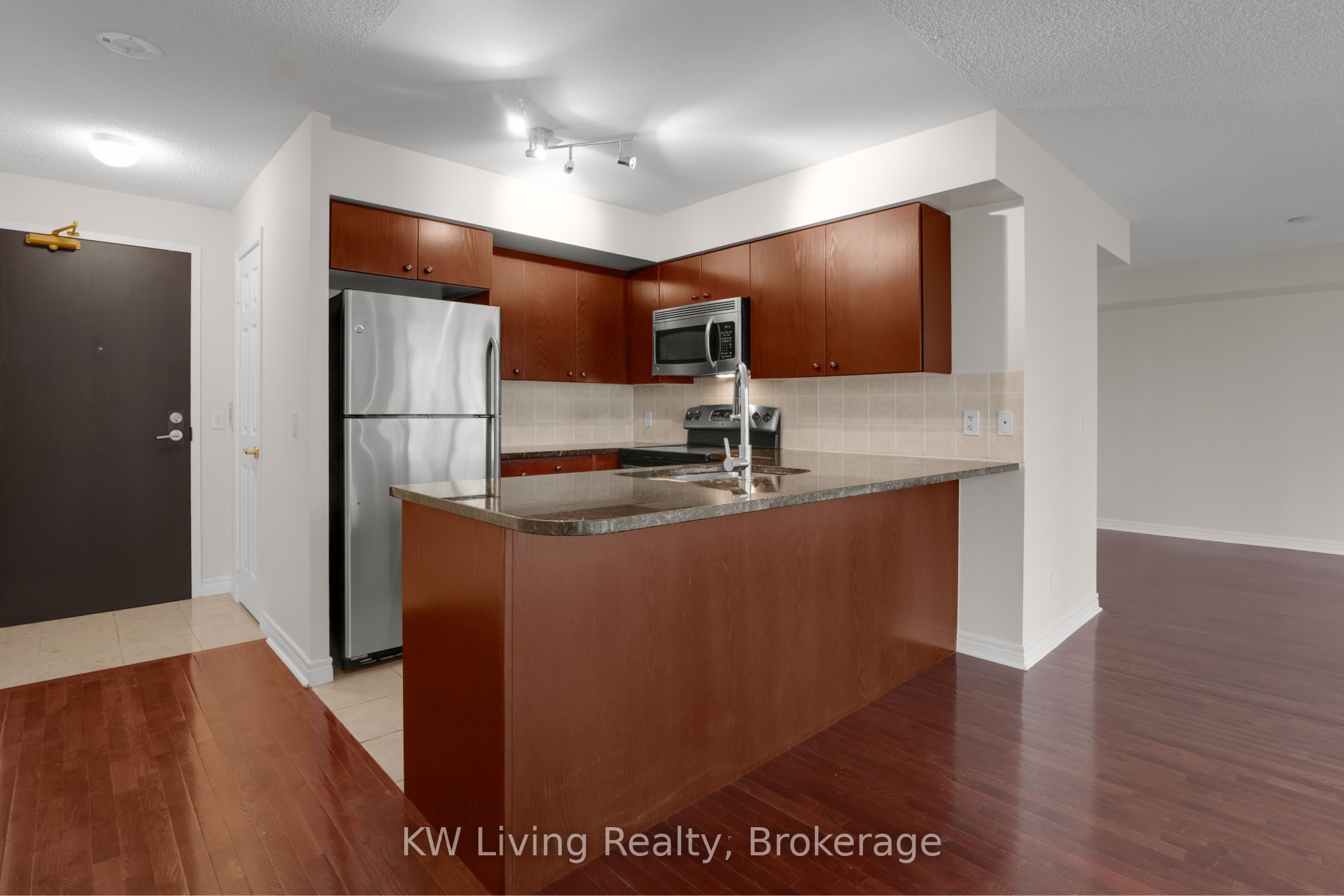 51 Lower Simcoe Street 1801 Property Photo 9