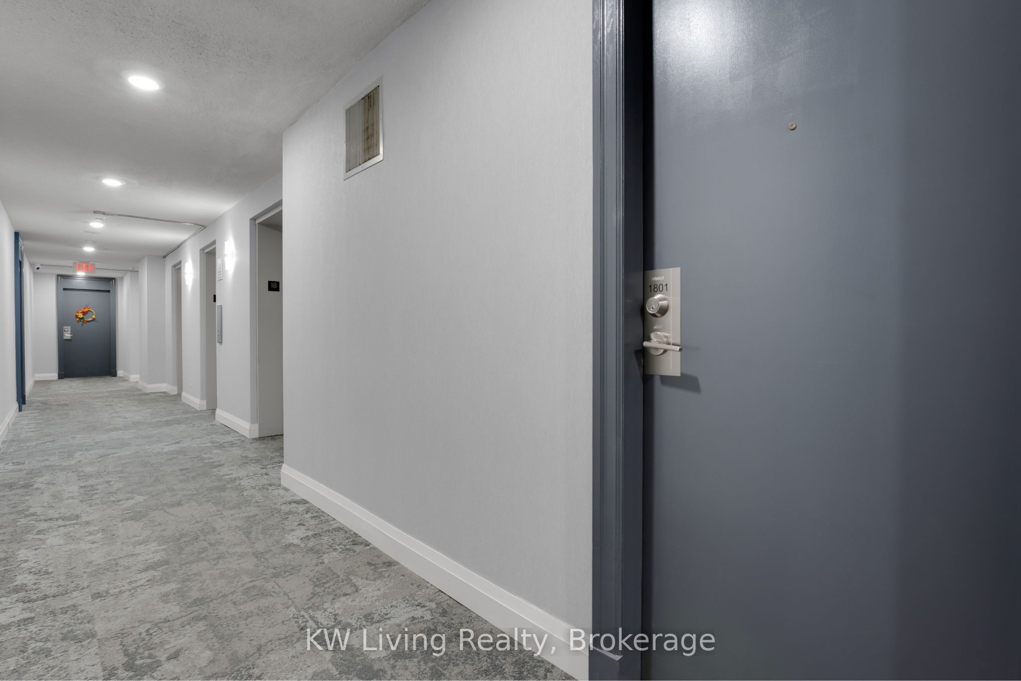 51 Lower Simcoe Street 1801 Property Photo 27