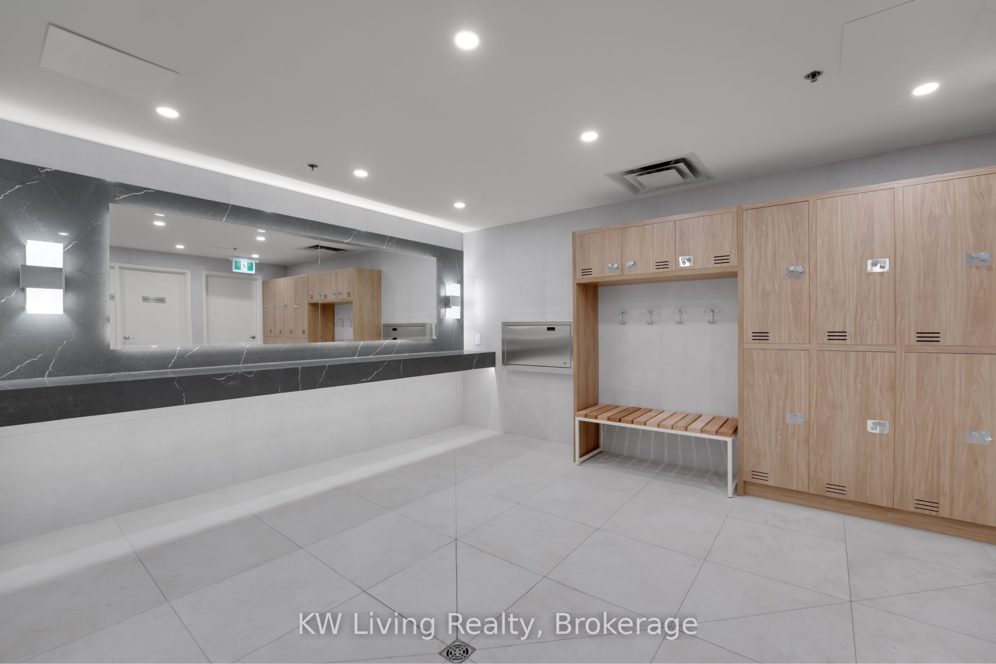 51 Lower Simcoe Street 1801 Property Photo 31