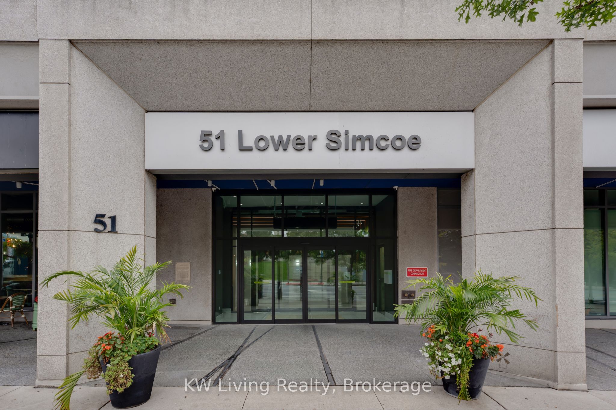51 Lower Simcoe Street 1801 Property Photo 40