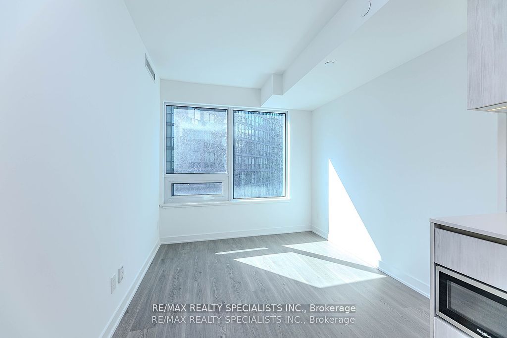 8 Wellesley Street W 1101 Property Photo 11