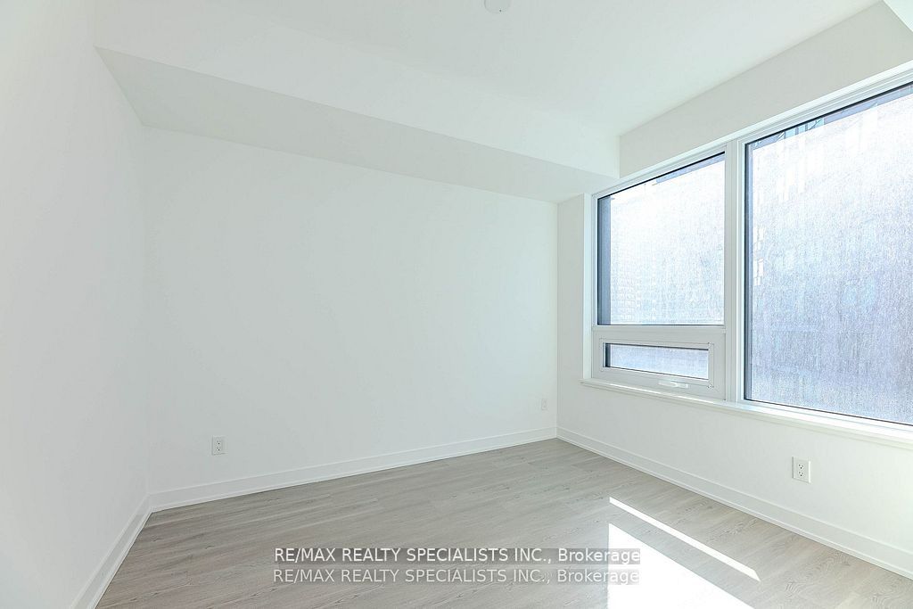 8 Wellesley Street W 1101 Property Photo 18