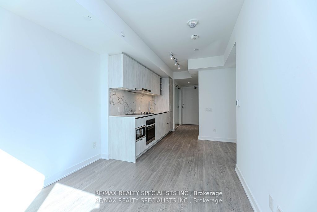 8 Wellesley Street W 1101 Property Photo 28