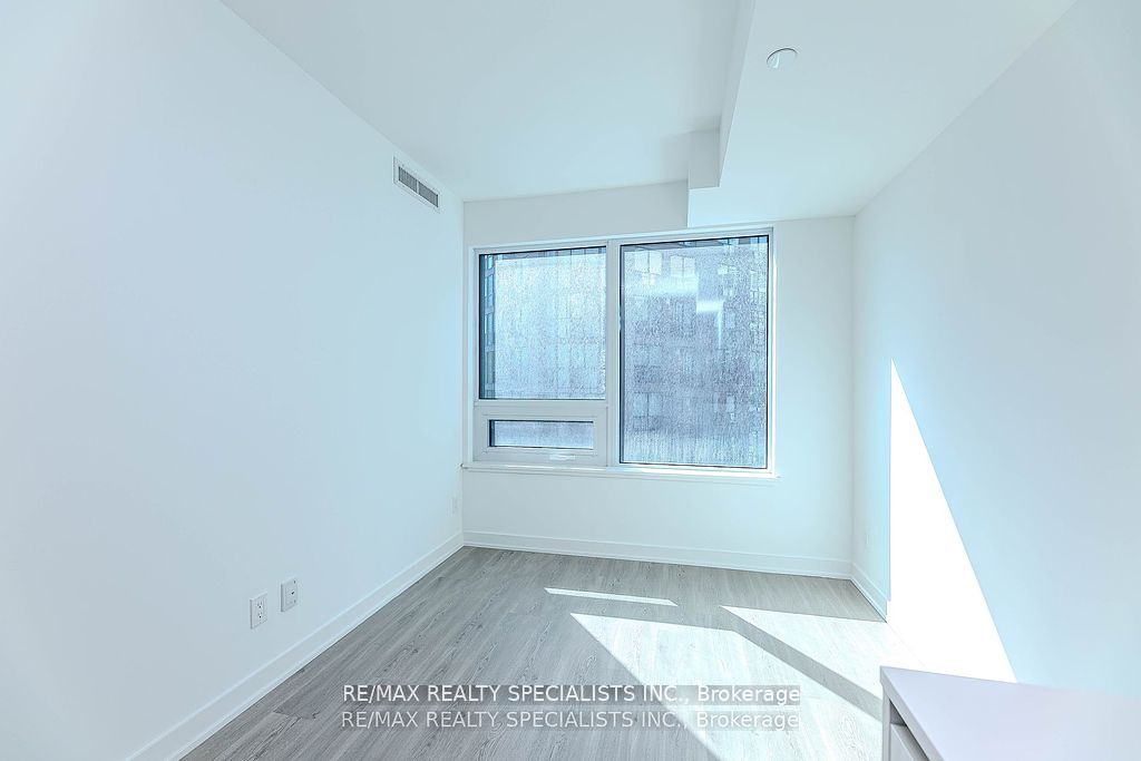 8 Wellesley Street W 1101 Property Photo 29