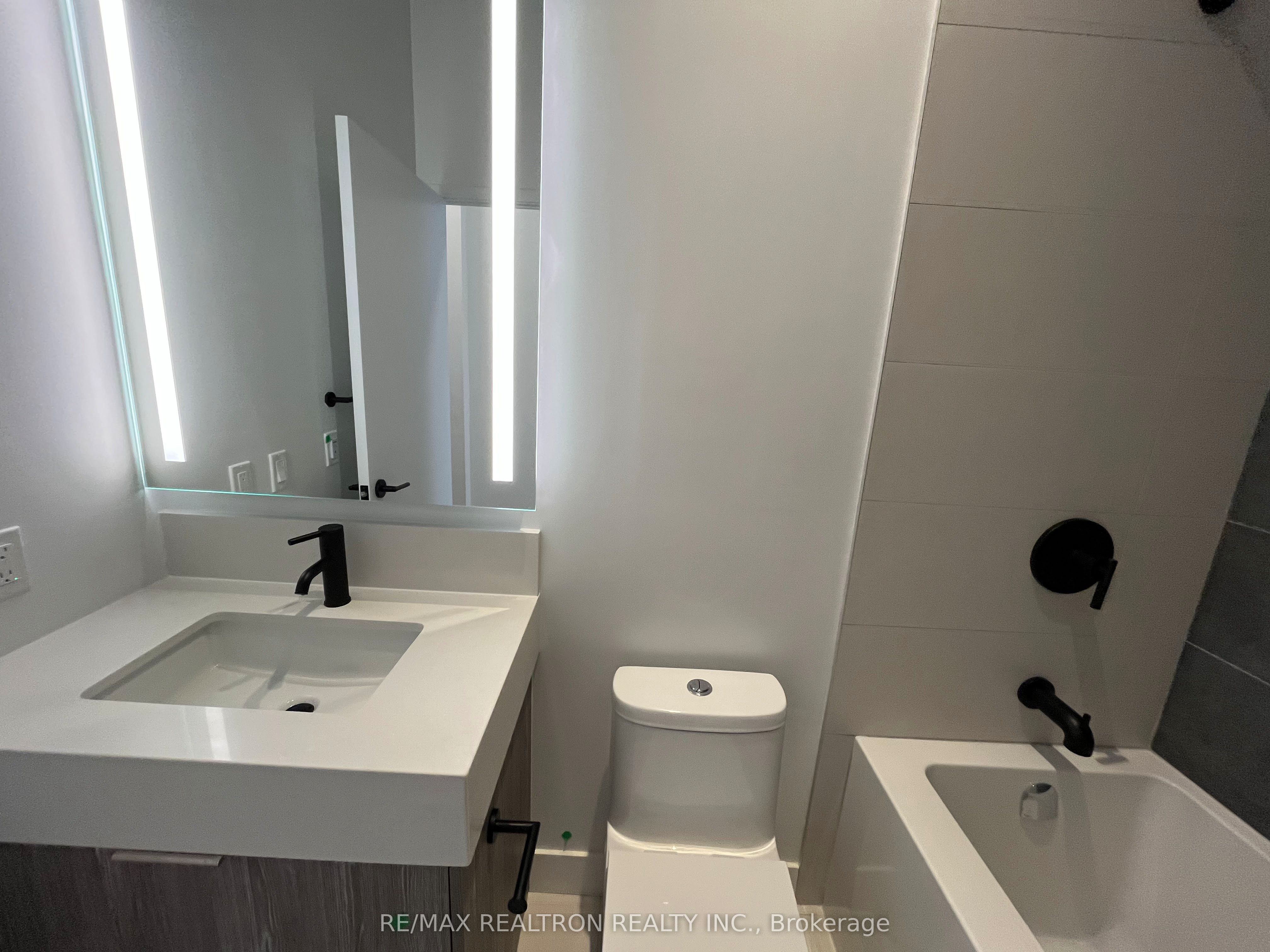 308 Jarvis Street 1010 Property Photo 6