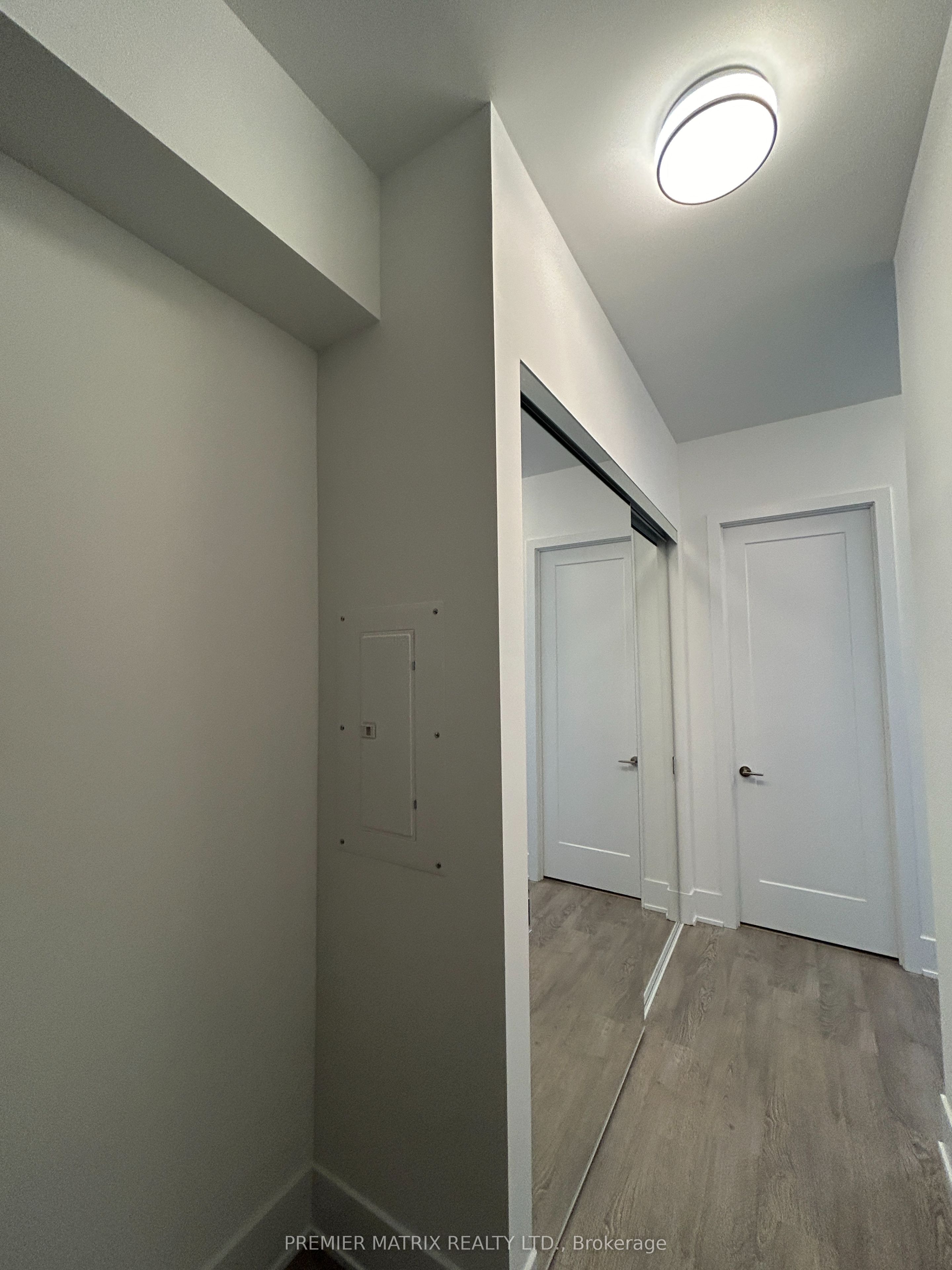 470 Front Street W 3315 Property Photo 2