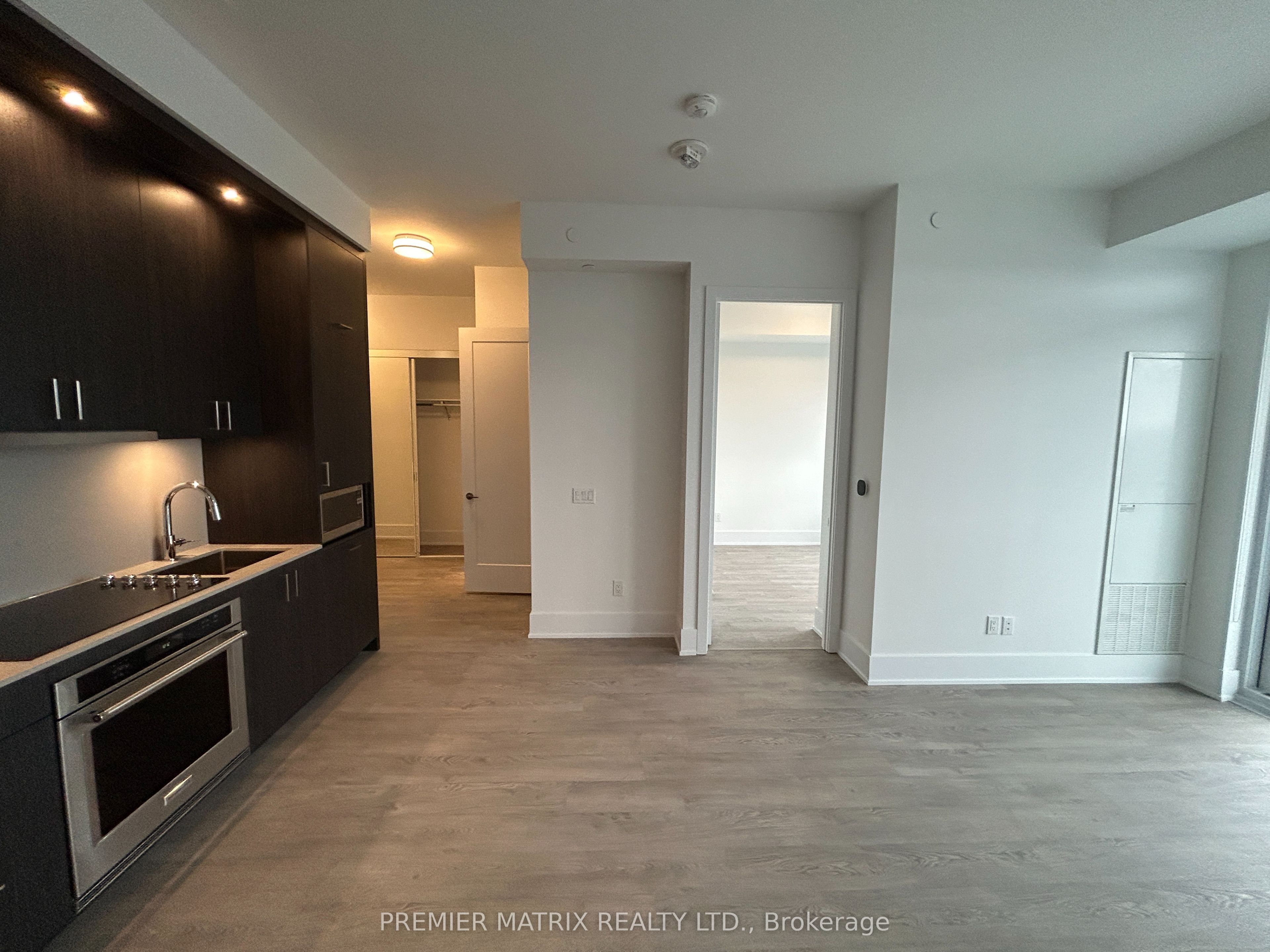 470 Front Street W 3315 Property Photo 11