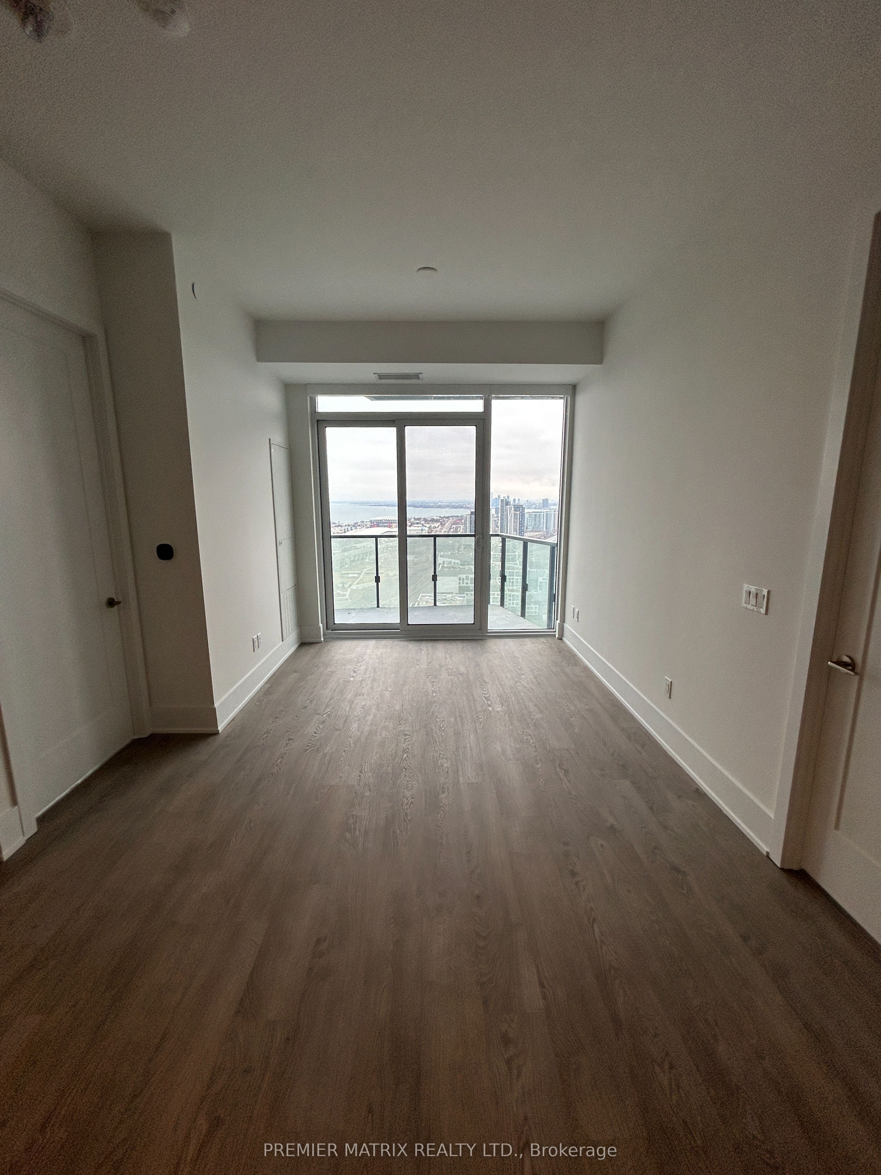 470 Front Street W 3315 Property Photo 12