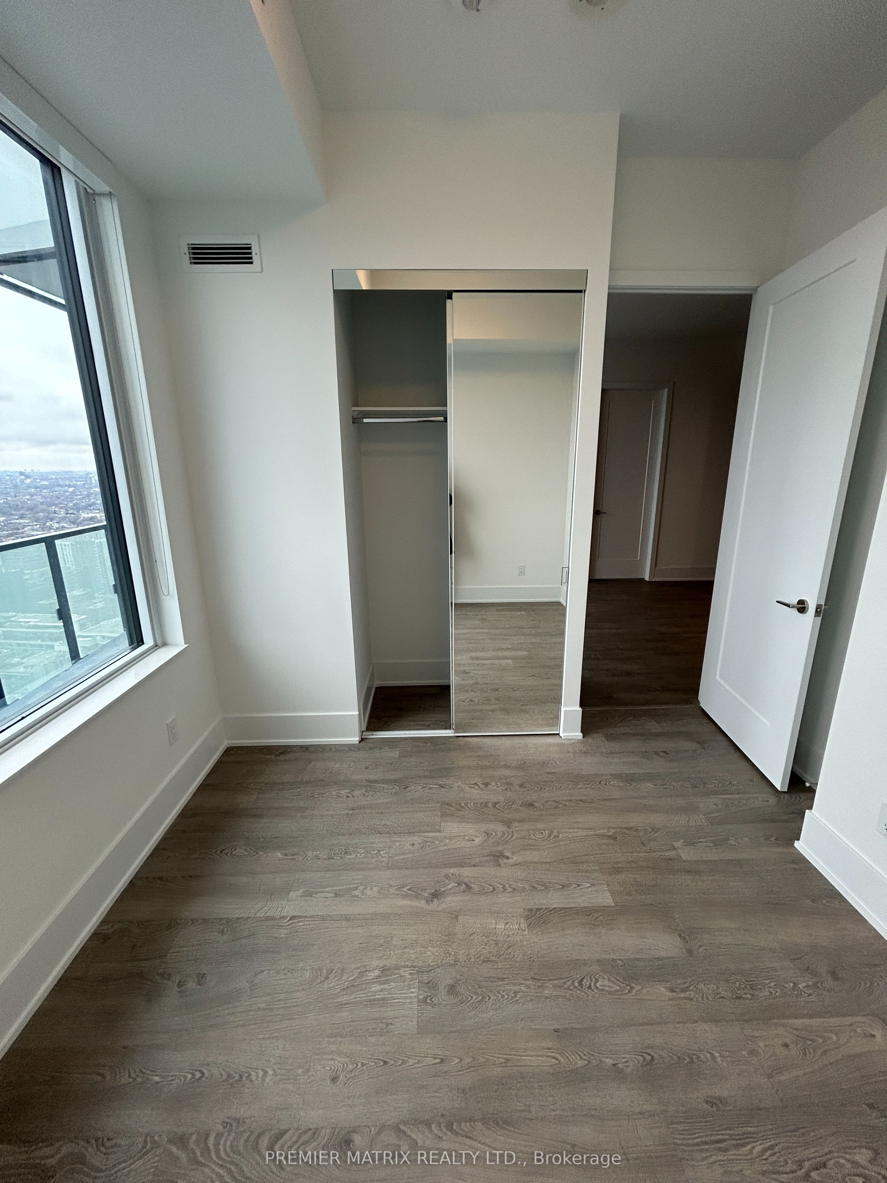 470 Front Street W 3315 Property Photo 14
