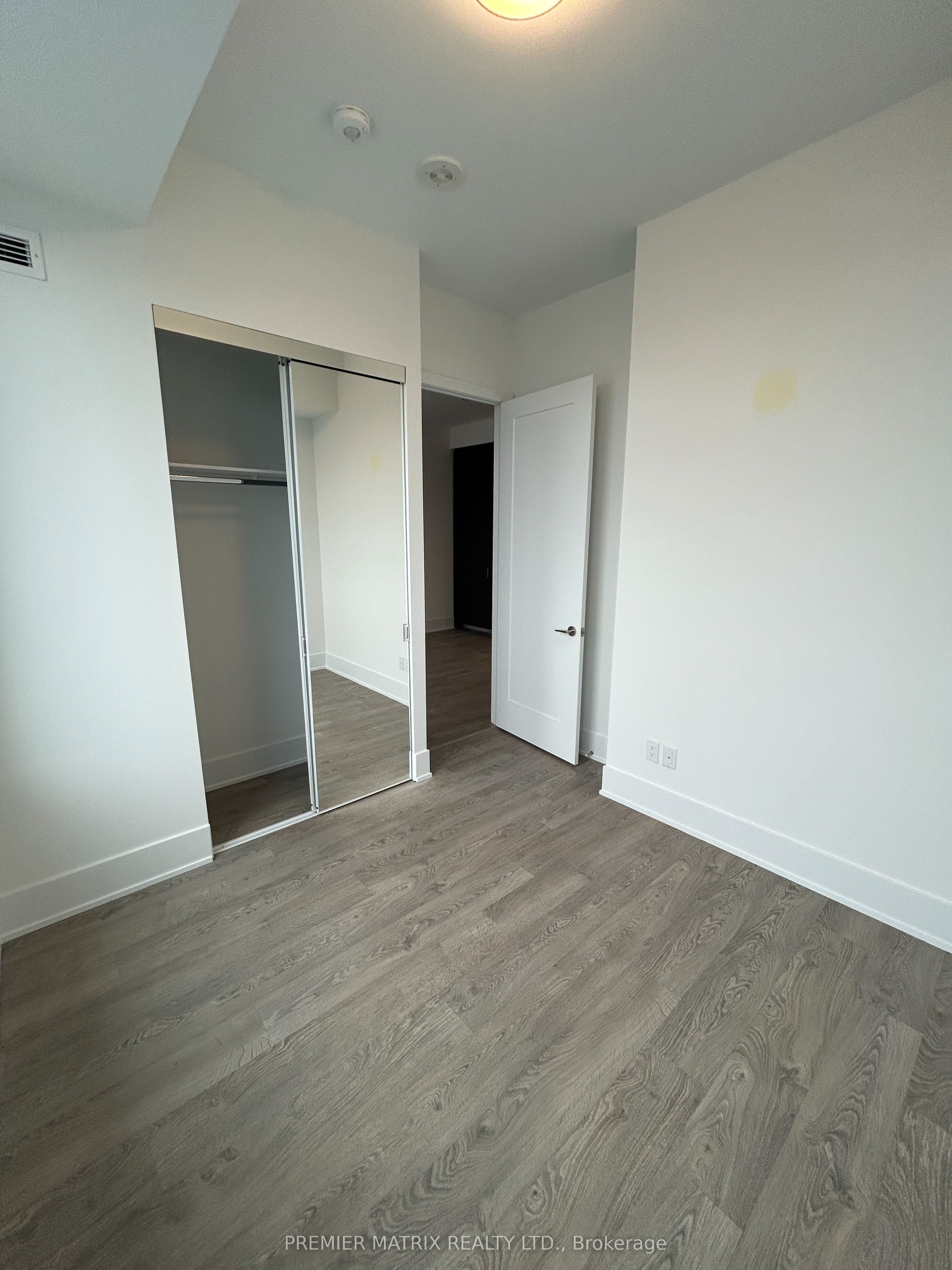 470 Front Street W 3315 Property Photo 15