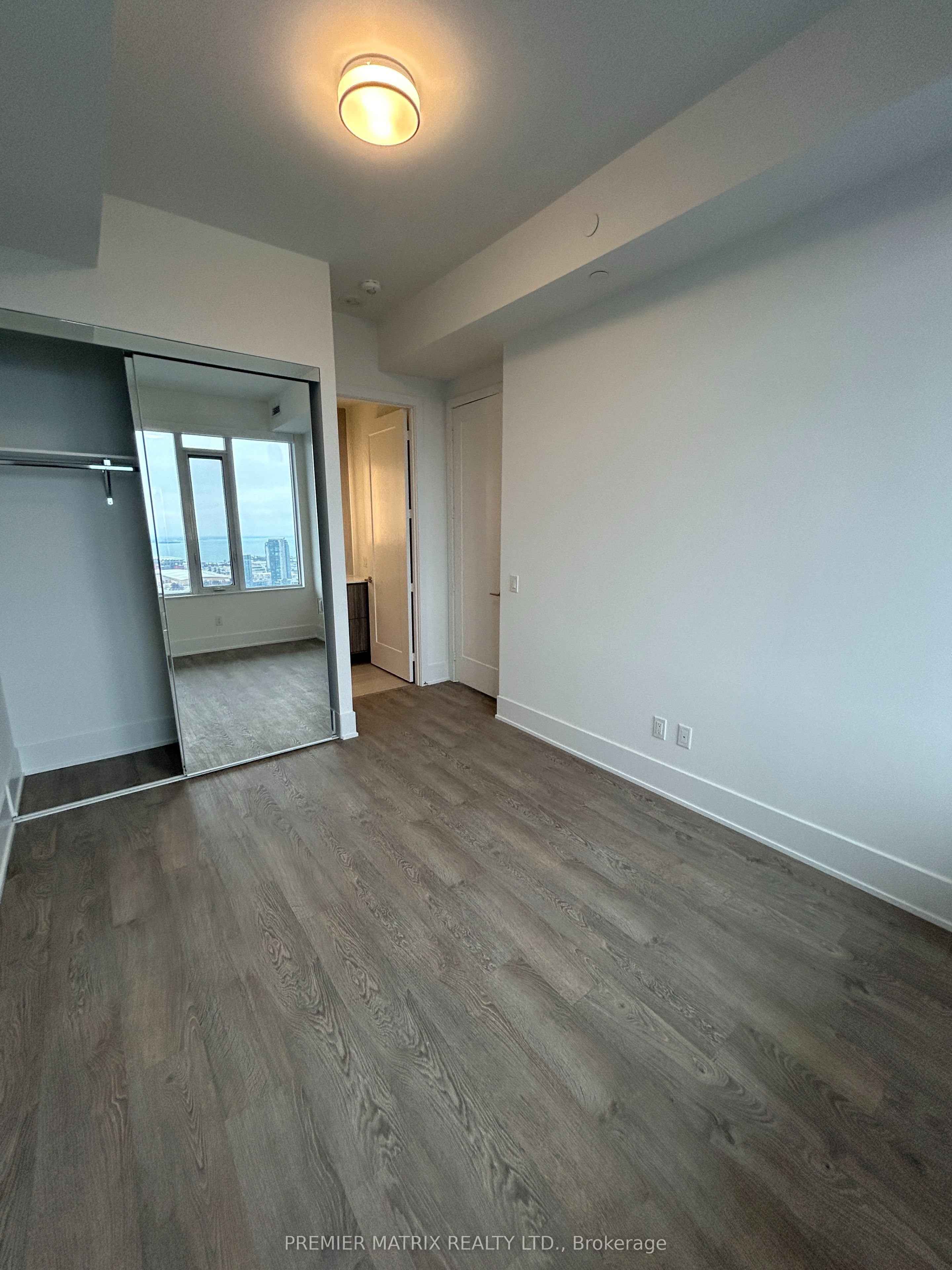 470 Front Street W 3315 Property Photo 18
