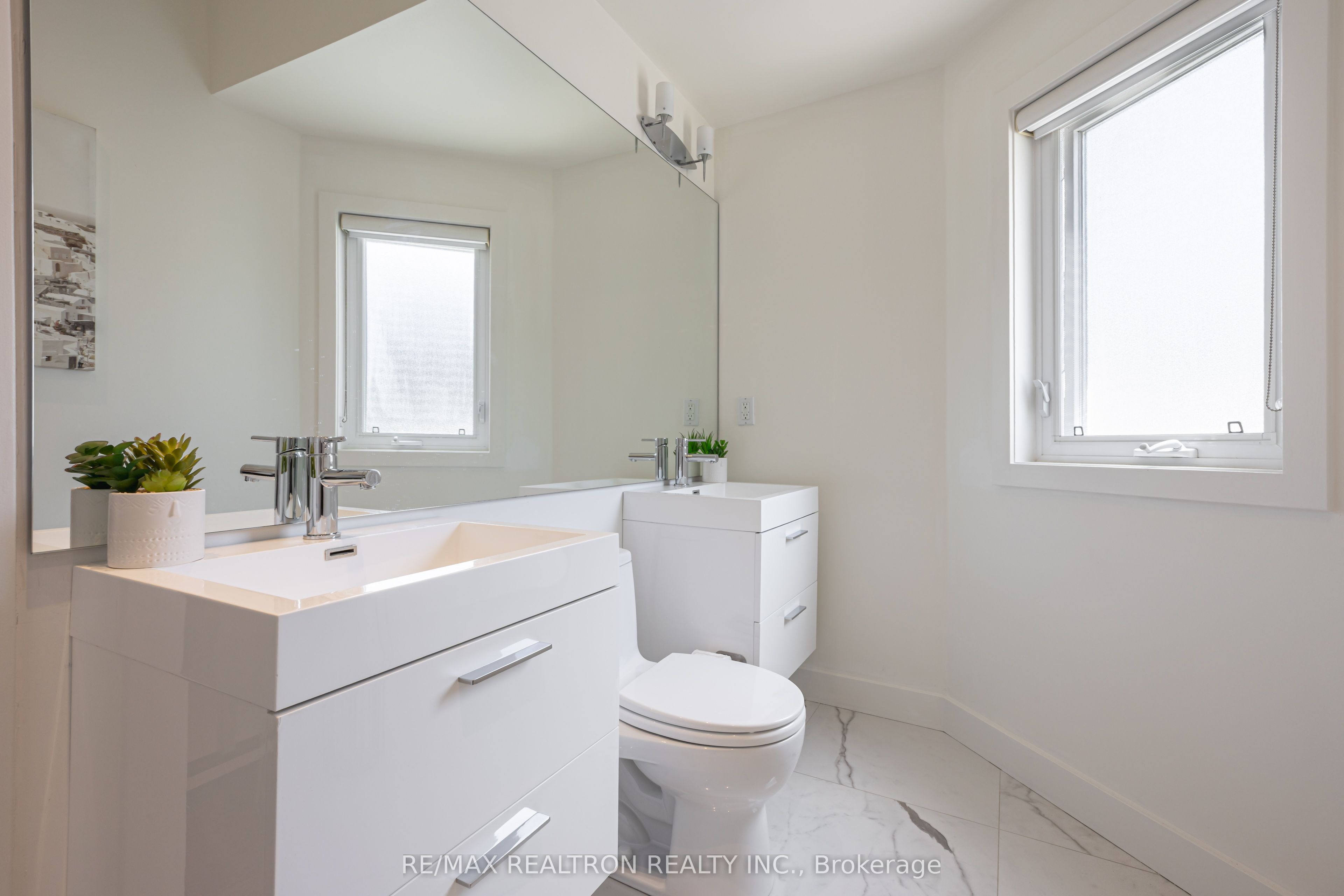 93 Walnut Avenue Property Photo 8