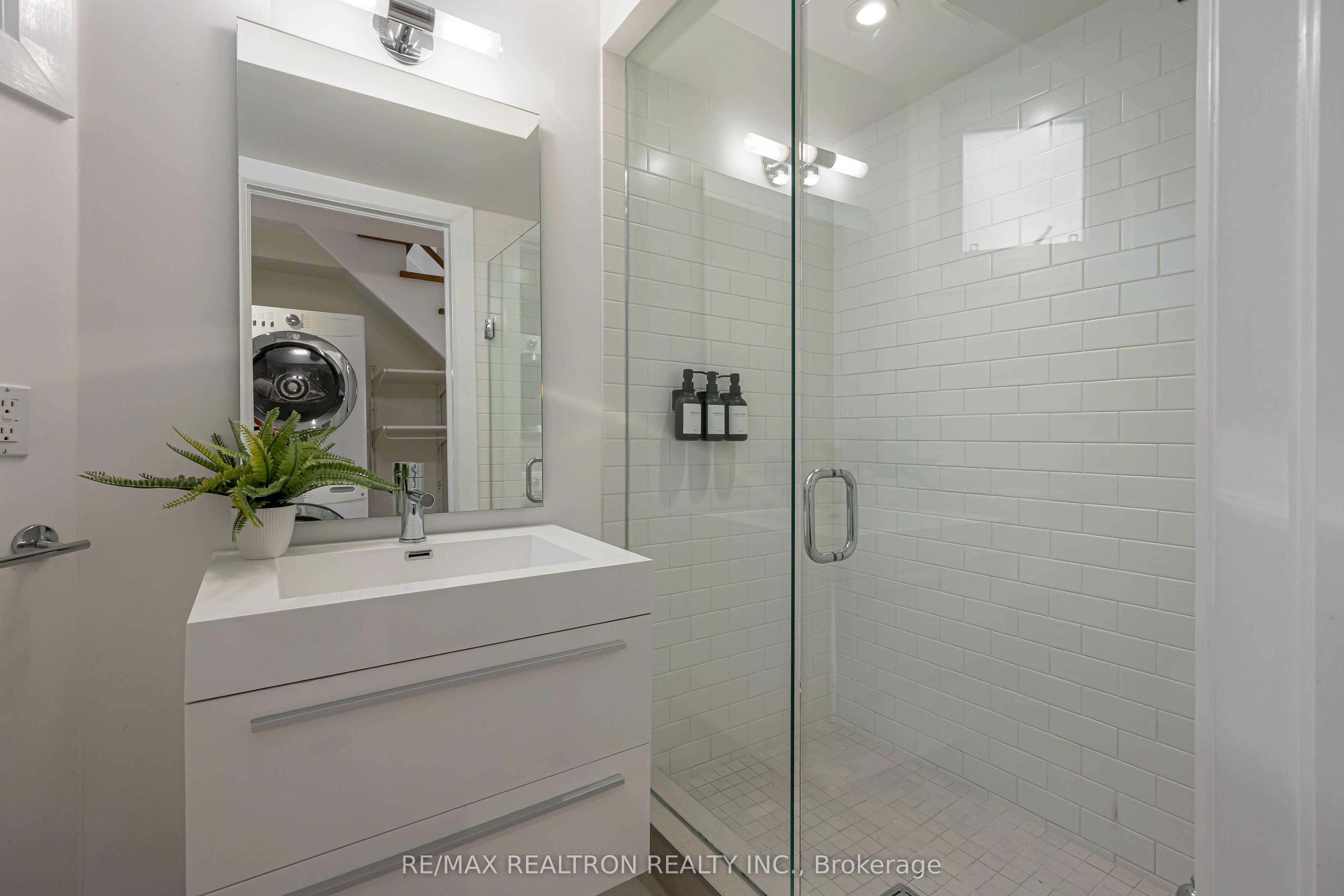93 Walnut Avenue Property Photo 12