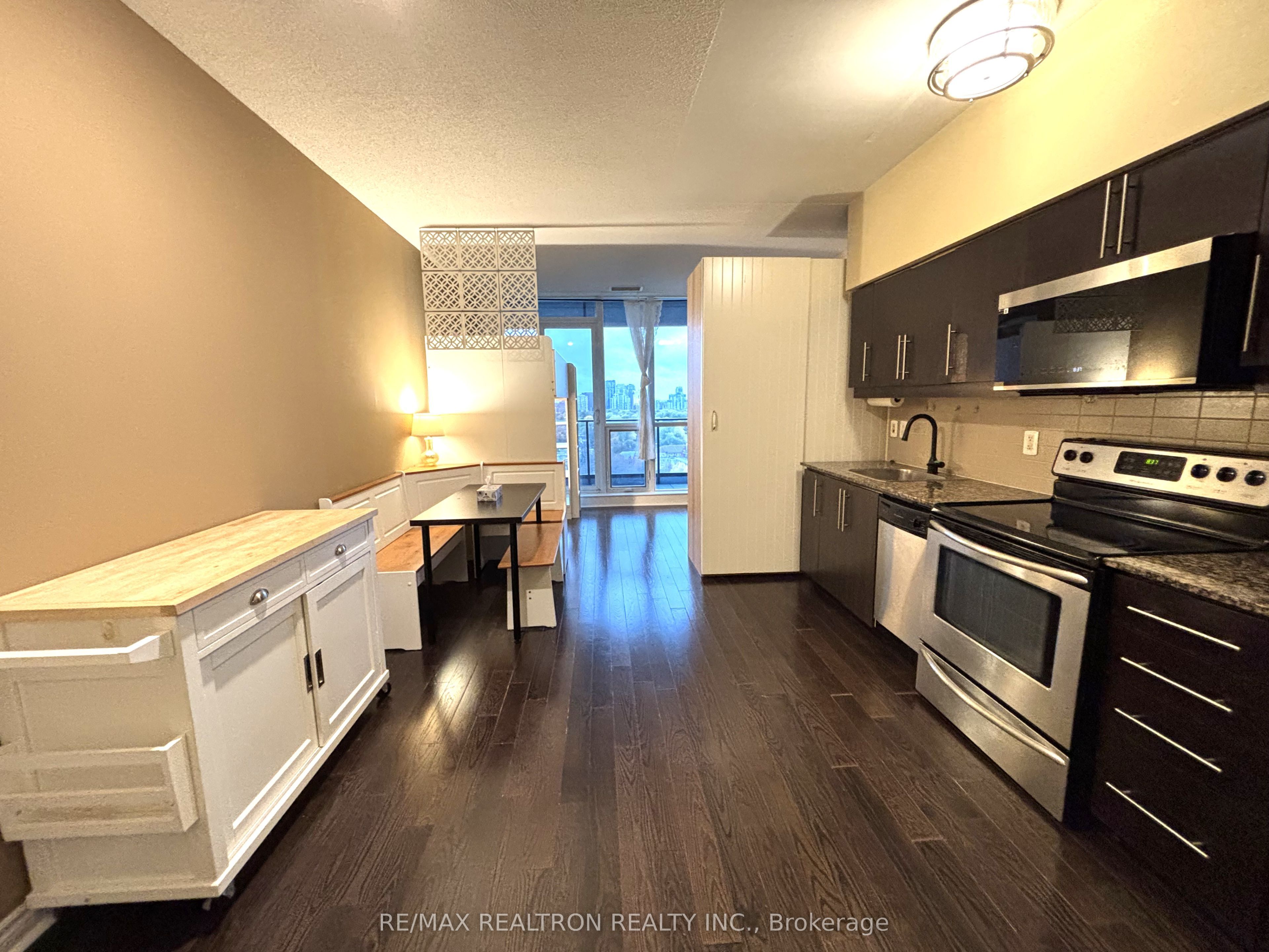 2885 Bayview Avenue 1111 Property Photo 11