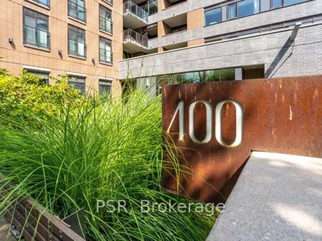 400 Wellington Street W 902 Property Photo 12