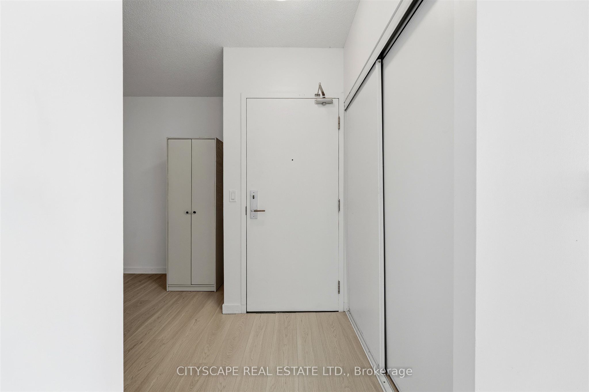 59 East Liberty Street 1005 Property Photo 18