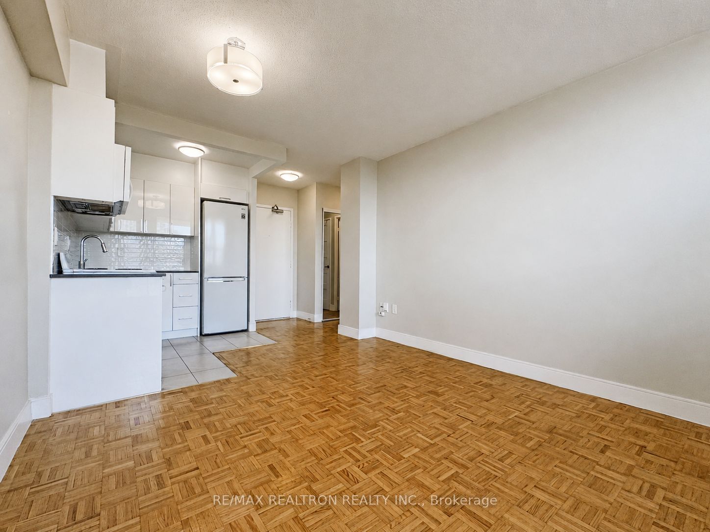 1500 Bathurst Street 907 Property Photo 7