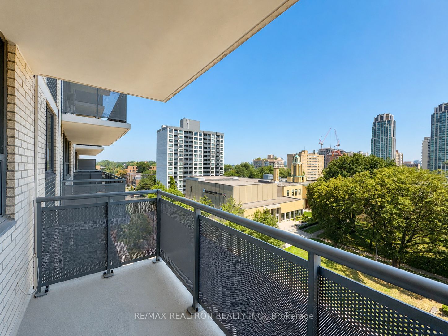 1500 Bathurst Street 907 Property Photo 13