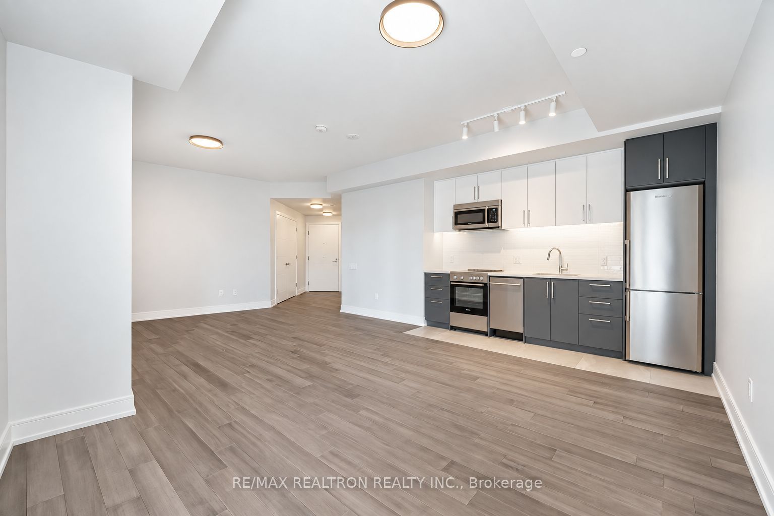 2525 Bathurst Street 1001 Property Photo 3