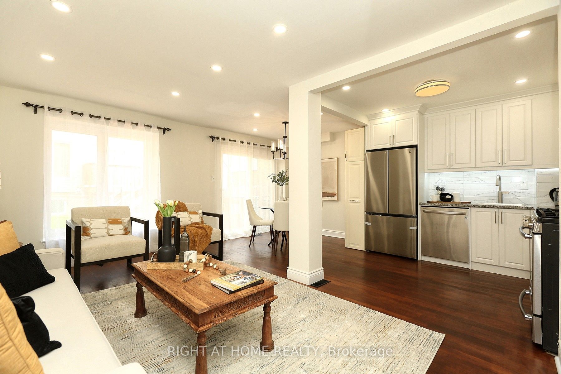6 Snapdragon Drive Property Photo 12