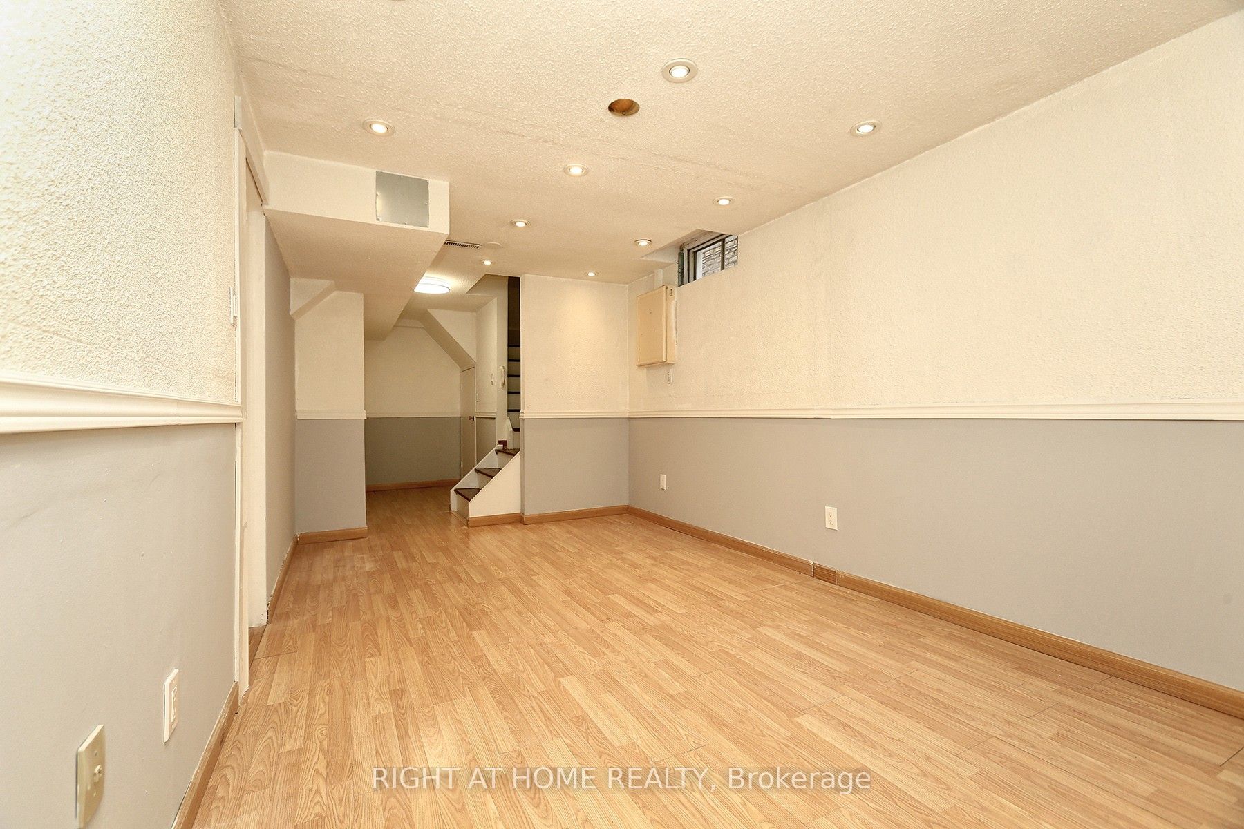 6 Snapdragon Drive Property Photo 28