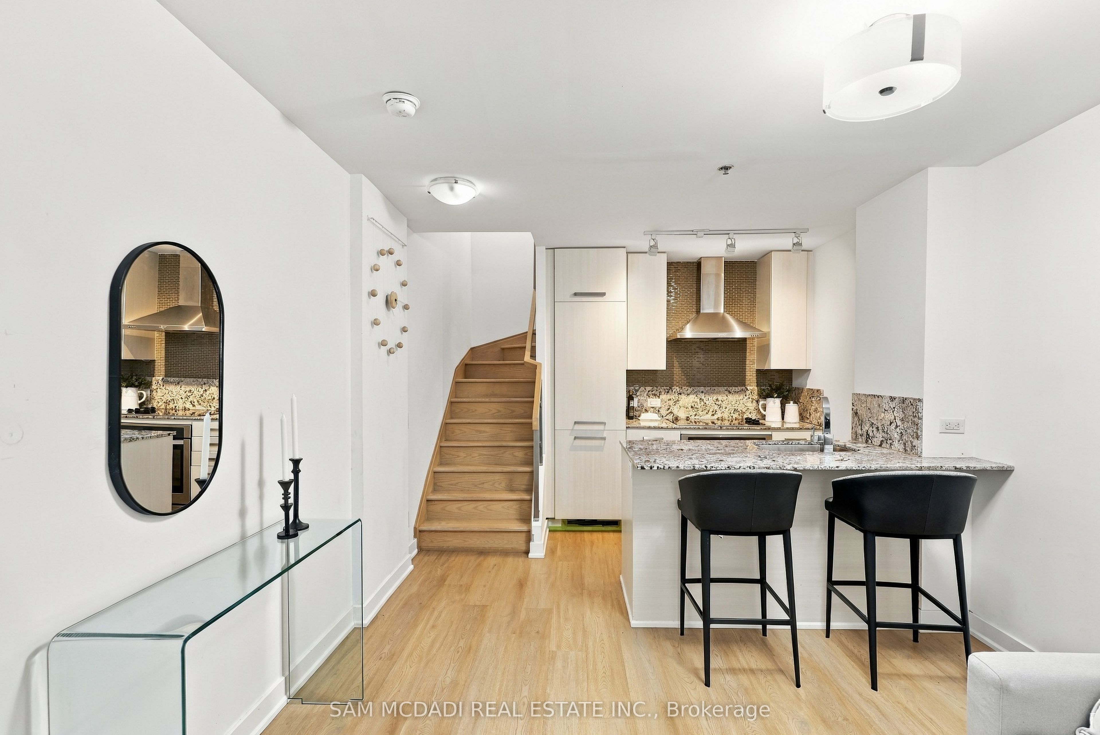 15 Beverley Street Th27 Property Photo 8