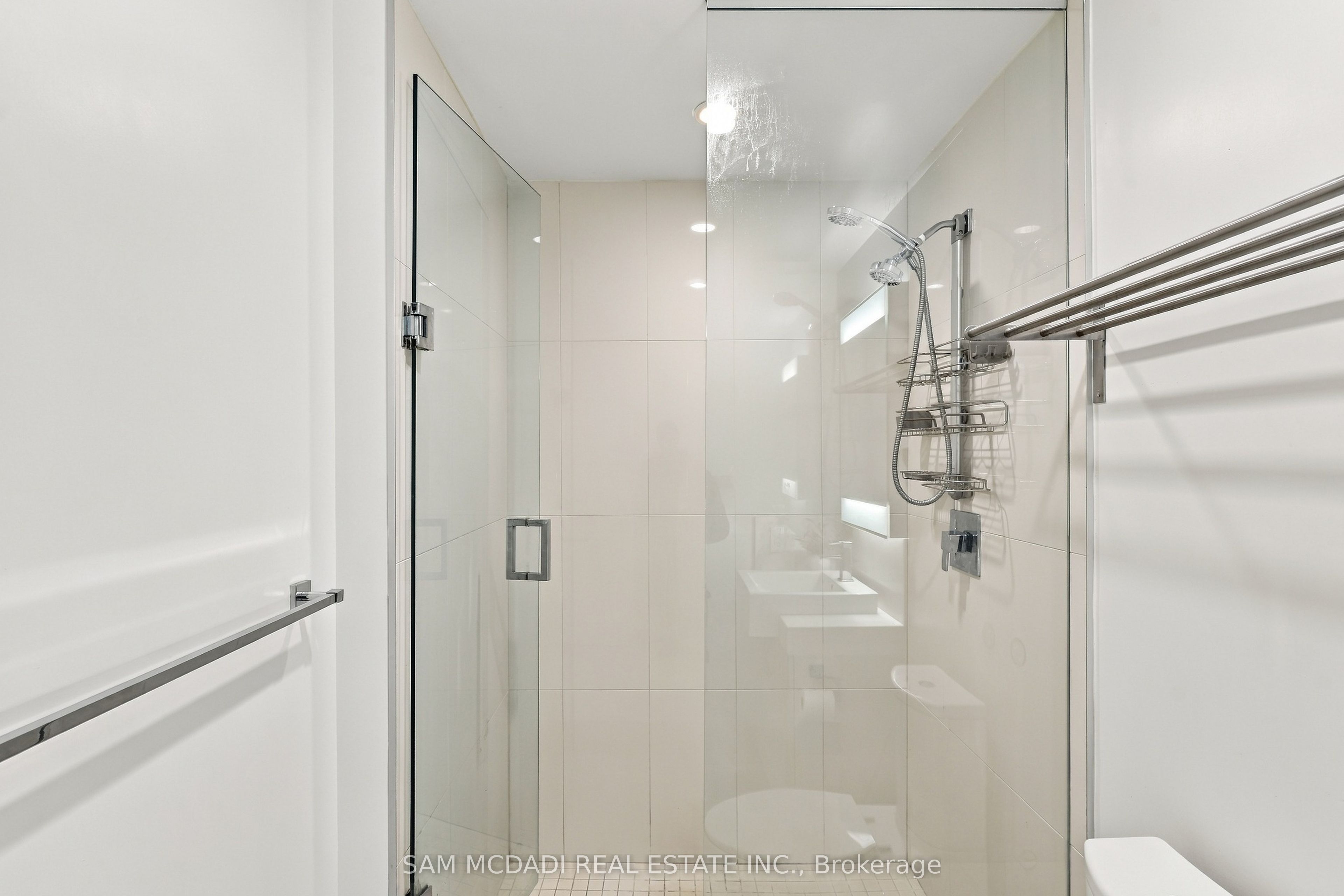 15 Beverley Street Th27 Property Photo 23
