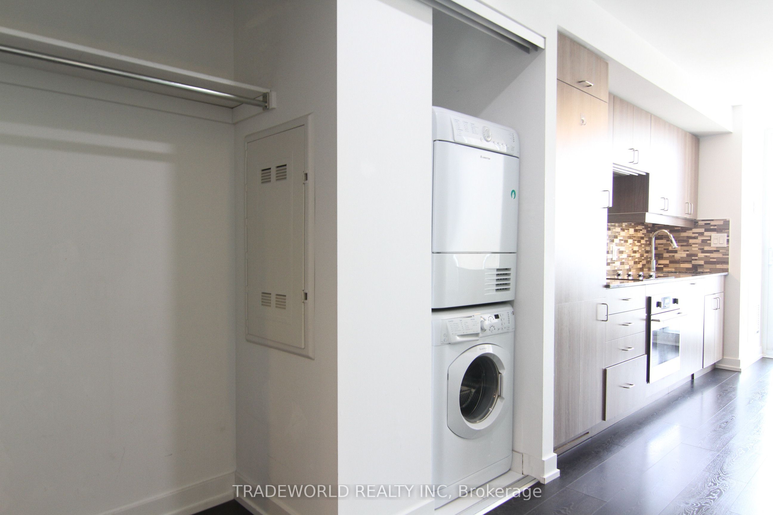 426 University Avenue 2801 (den) Property Photo 14