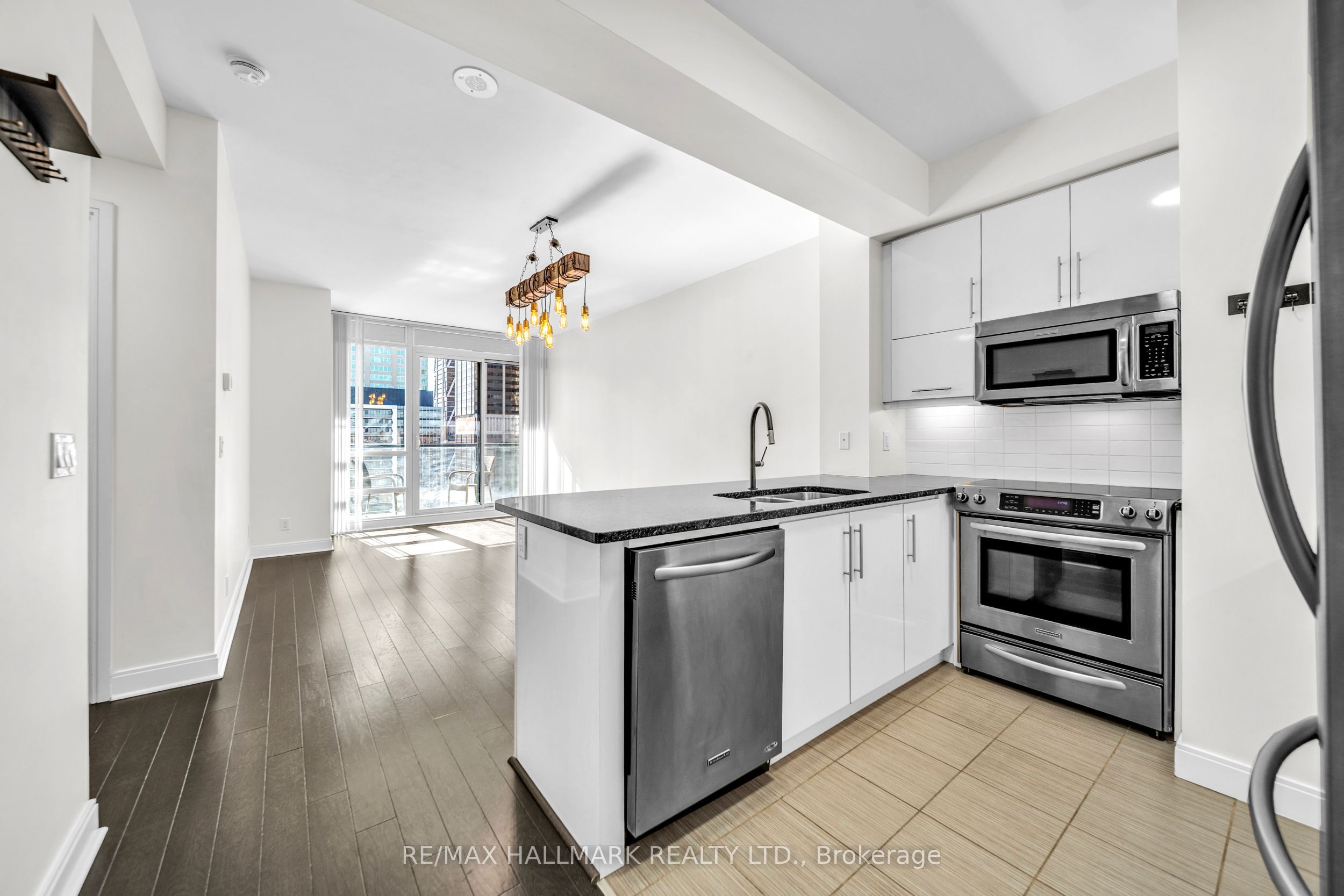 825 Church Street 2708 Property Photo 11