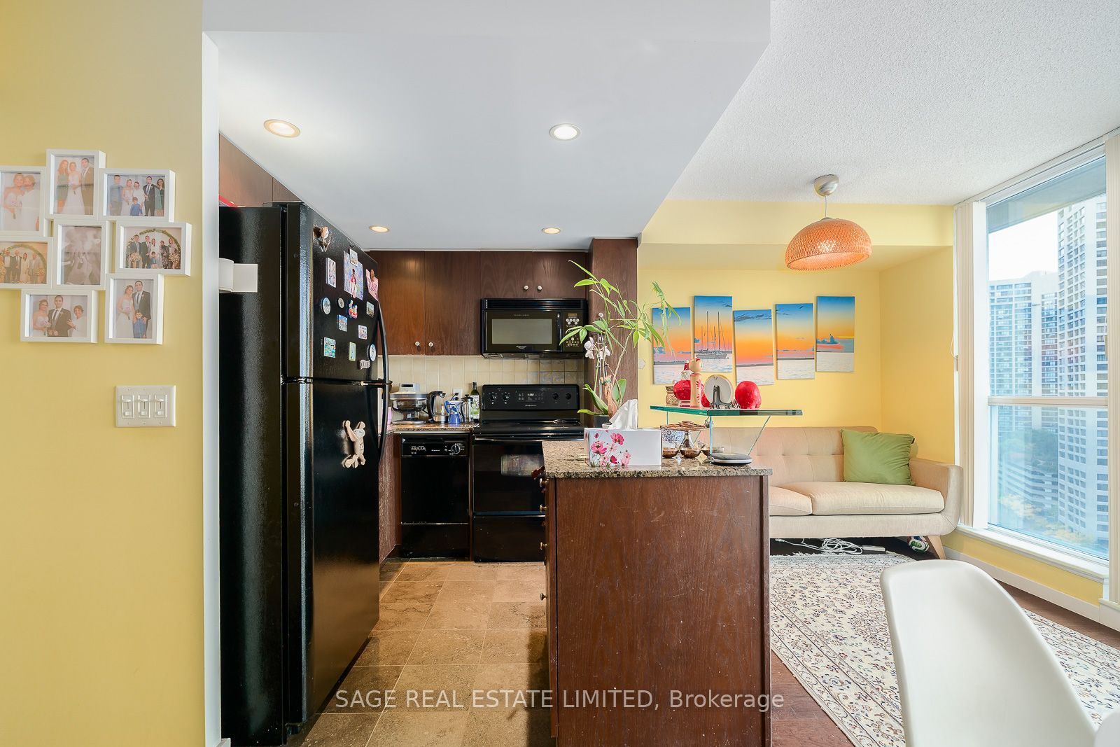 208 Queens Quay W 1705 Property Photo 6