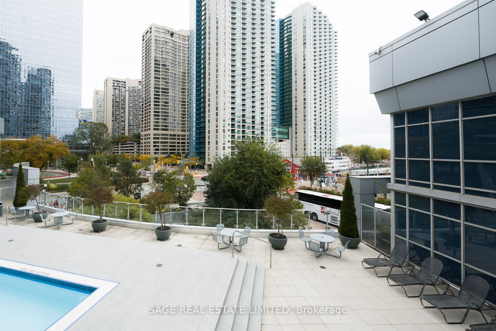 208 Queens Quay W 1705 Property Photo 18