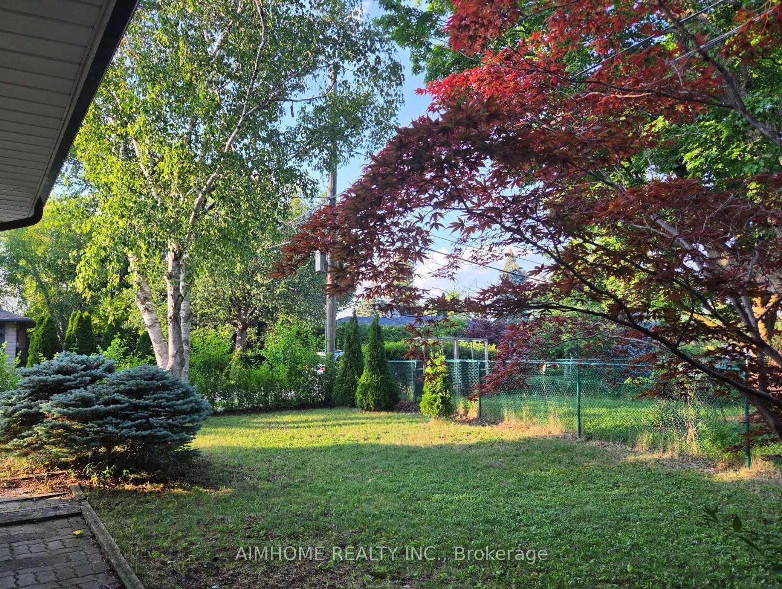 25 Burbank Drive Property Photo 10