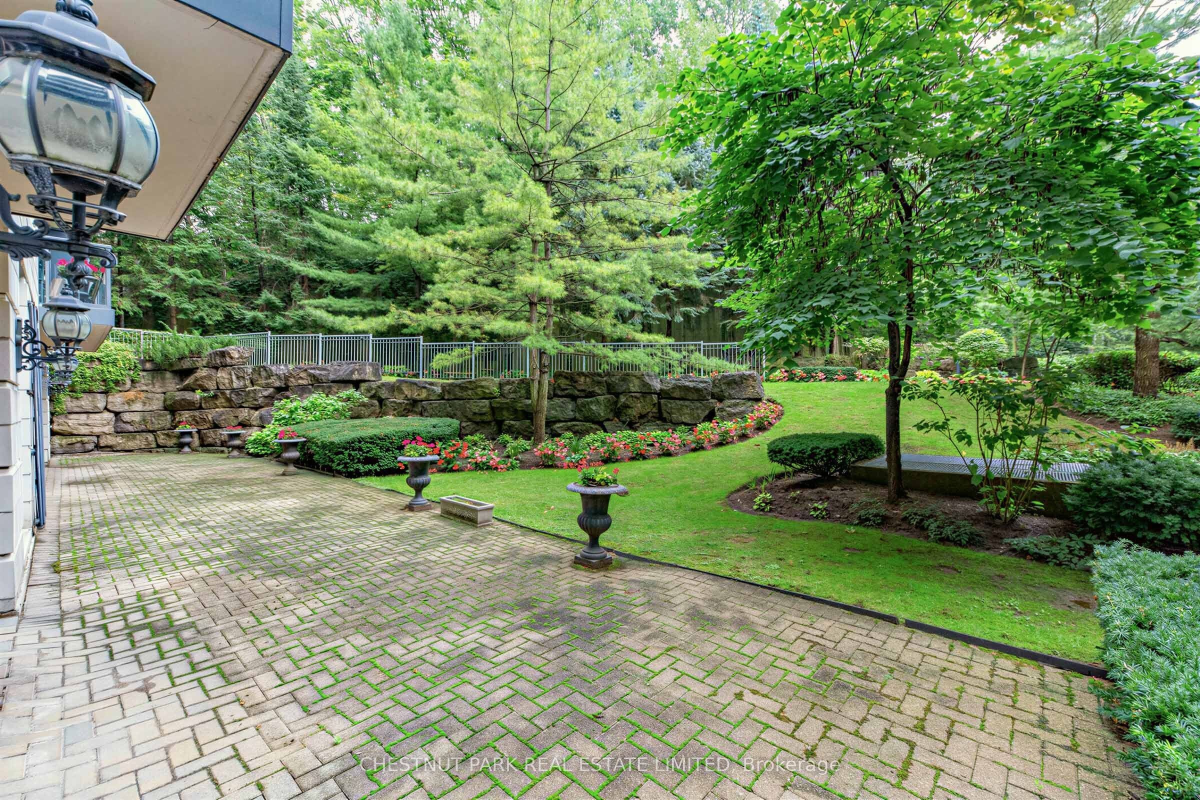 11 William Carson Crescent 102 Property Photo 23
