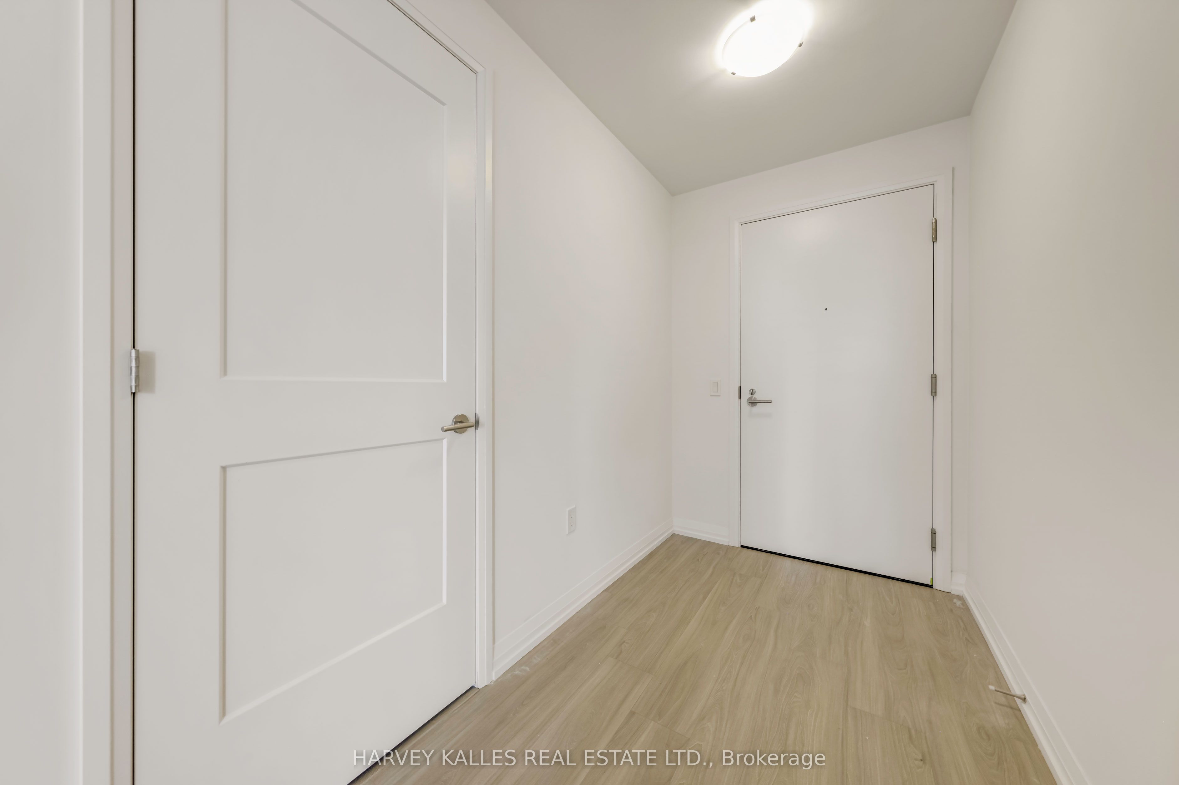 50 Dunfield Avenue 3415 Property Photo 4