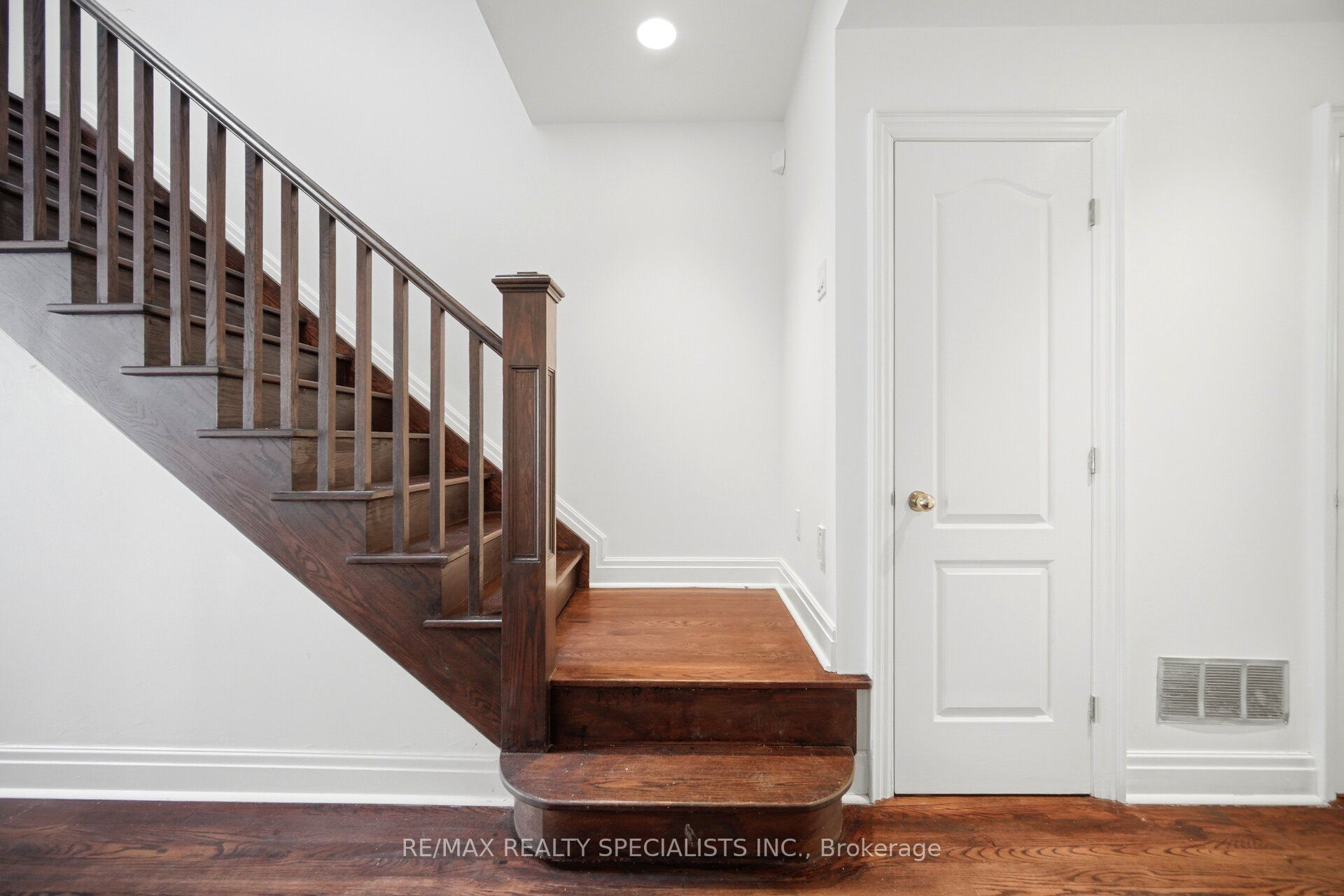 246 Walmer Road Property Photo 18